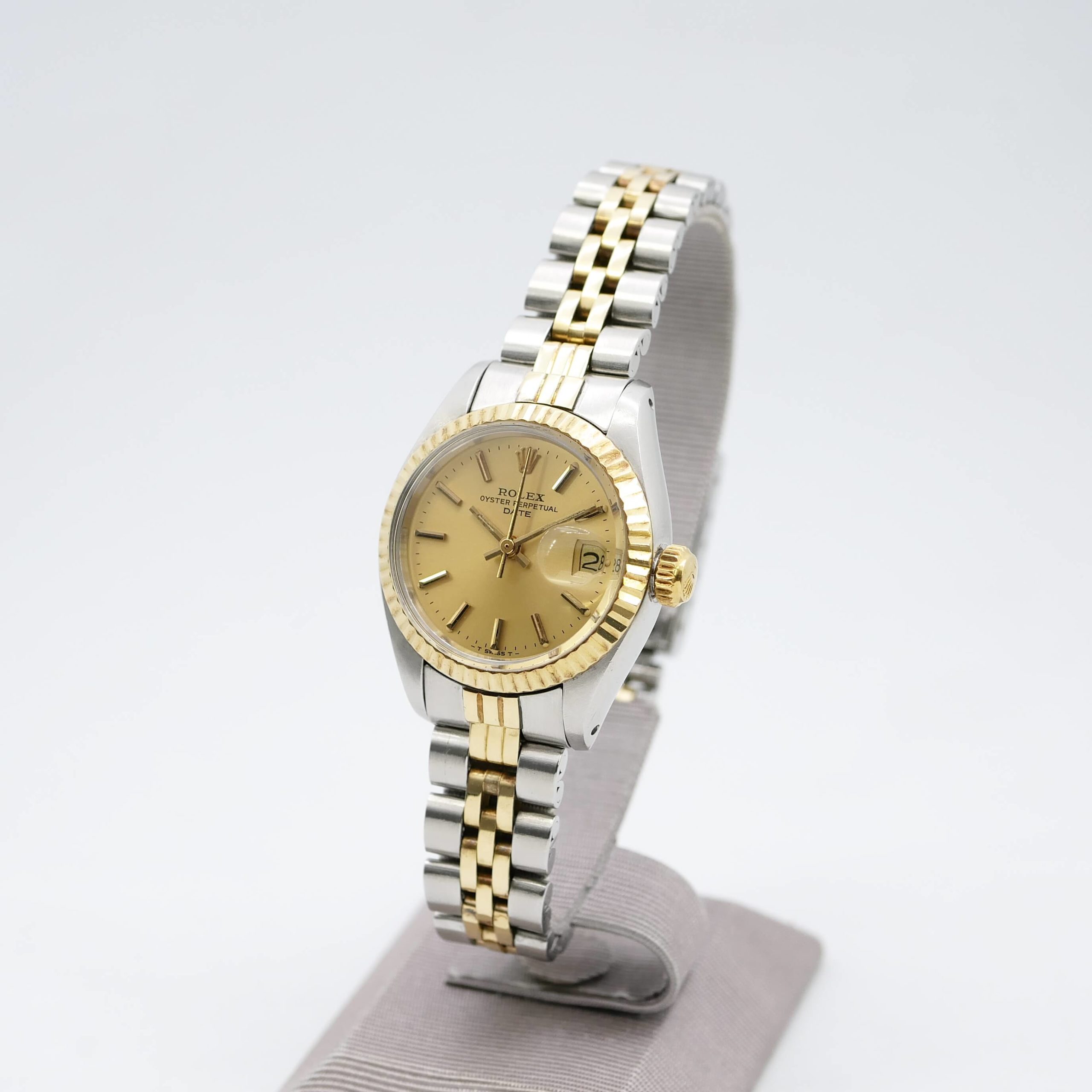 ROLEX OYSTER PERPETUAL DATE