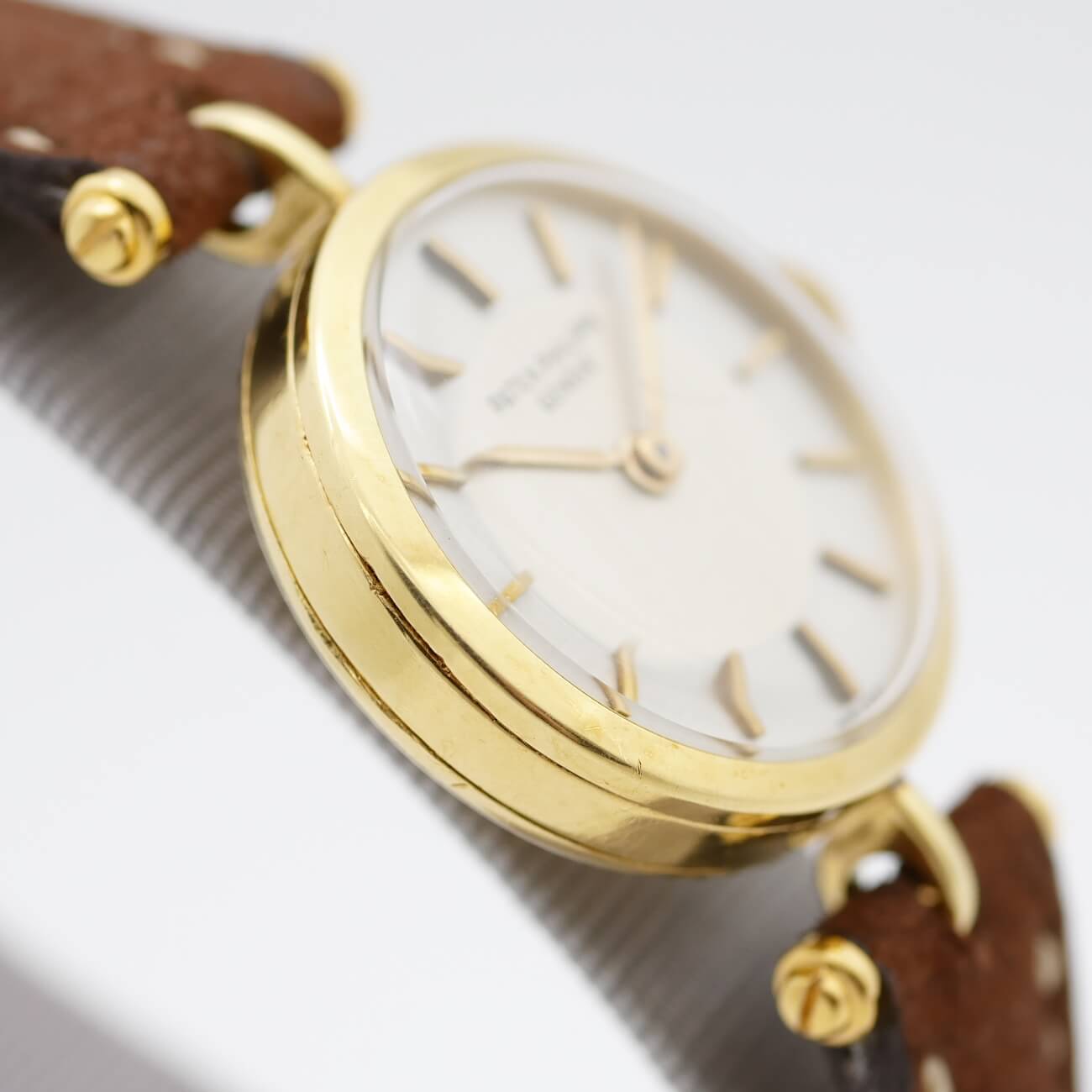 PATEK PHILIPPE ROUND MODEL