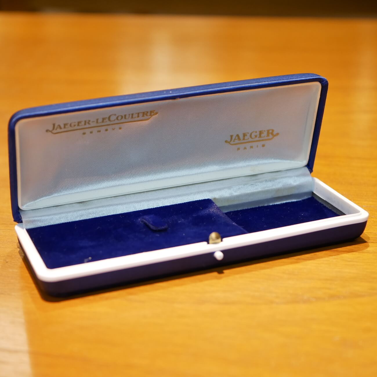 JAEGER LECOULTRE ROUND MODEL