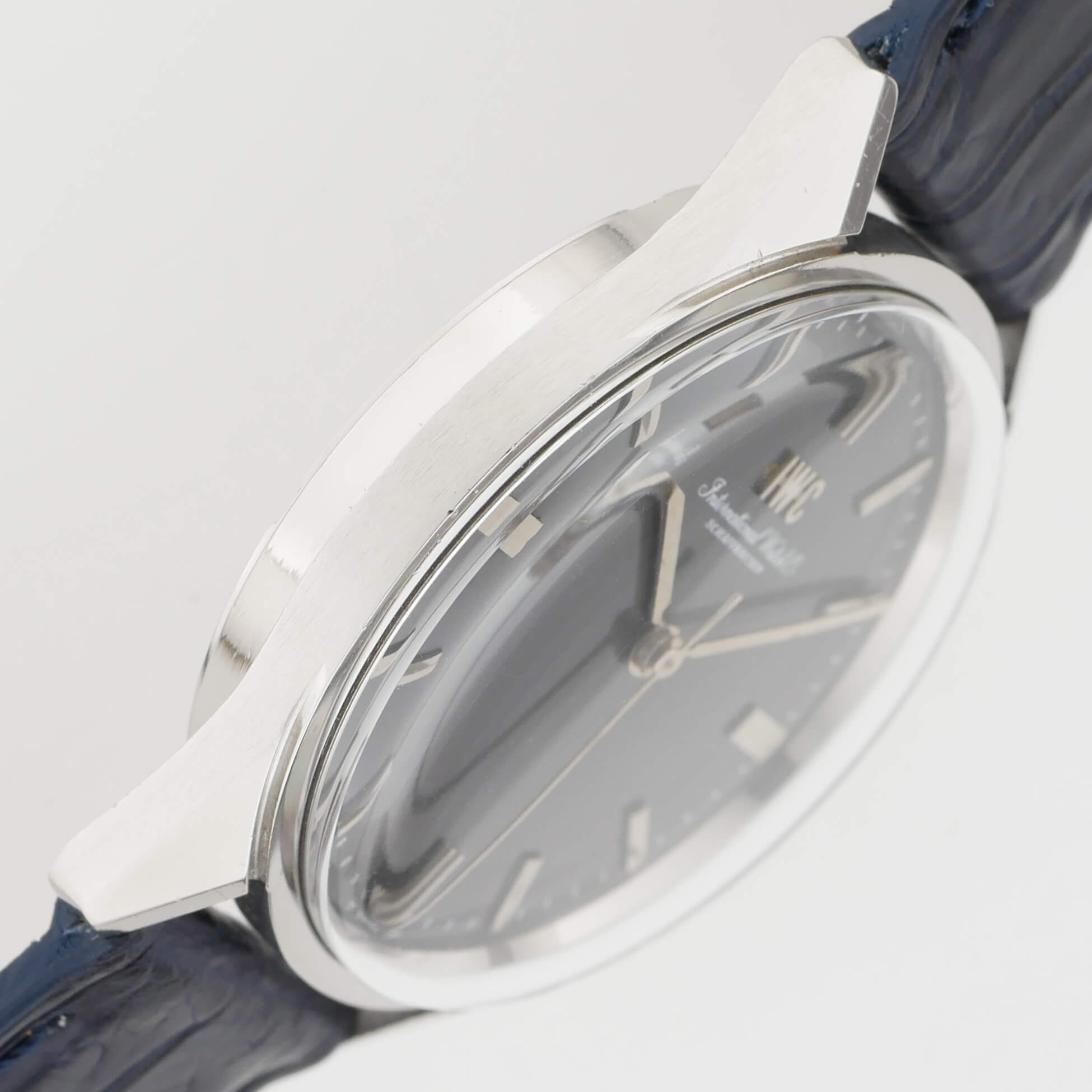 IWC ROUND MODEL
