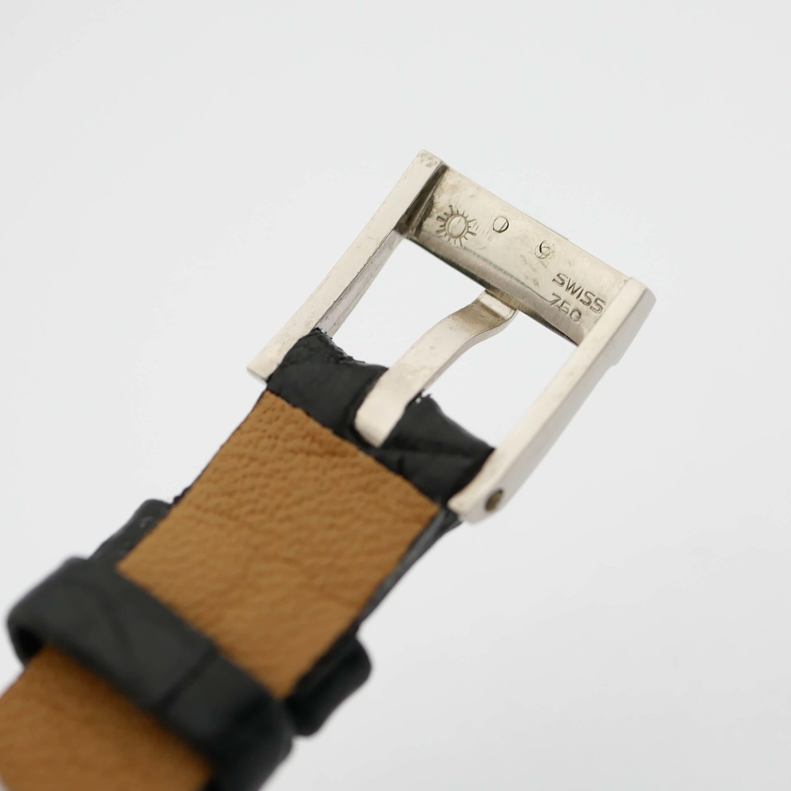 PIAGET ROUND MODEL