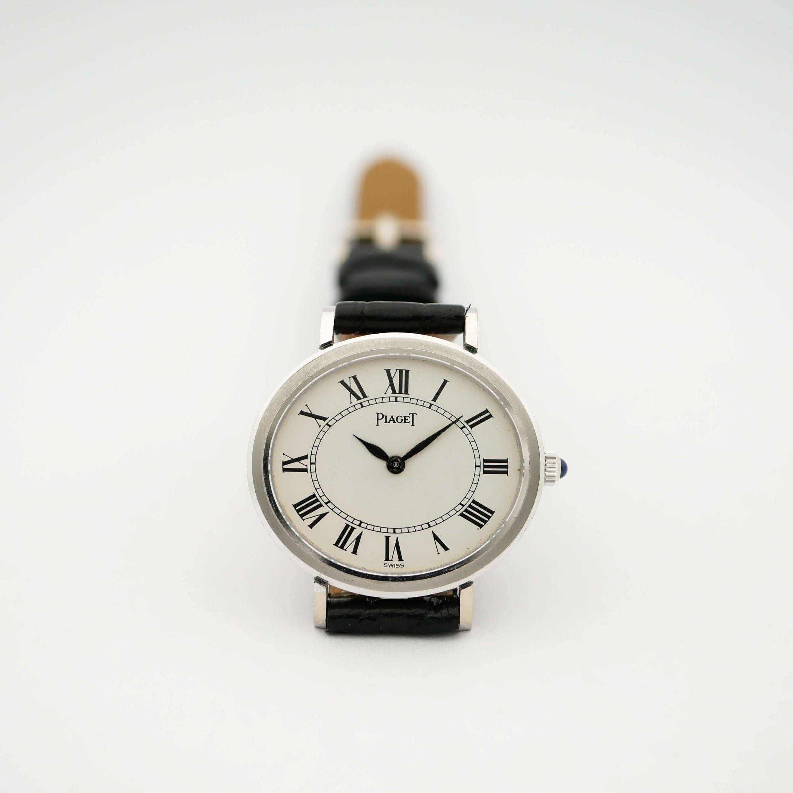 PIAGET ROUND MODEL