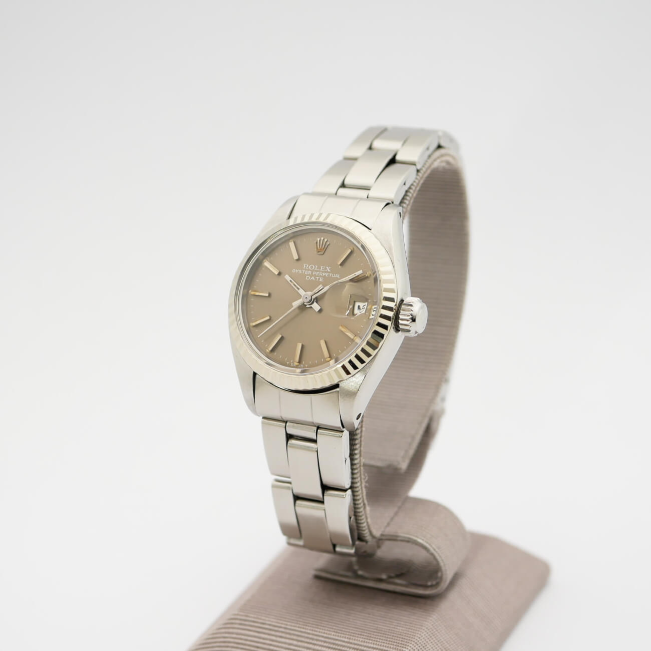 ROLEX OYSTER PERPETUAL DATE