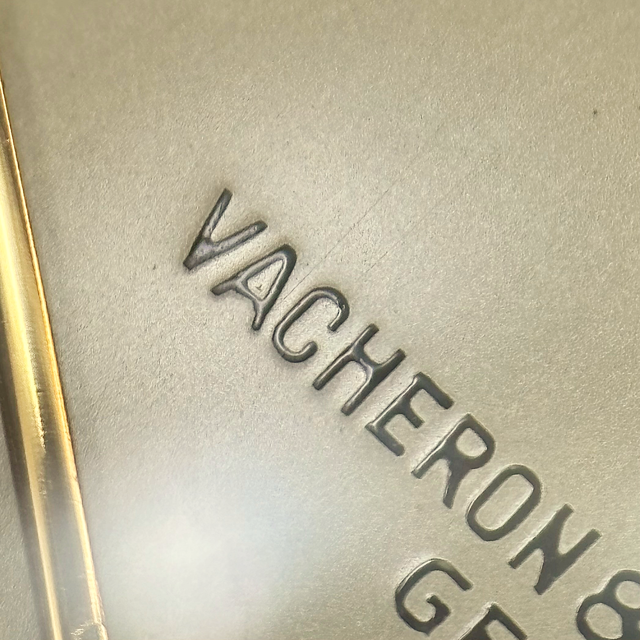 VACHERON & CONSTANTIN ROUND MODEL