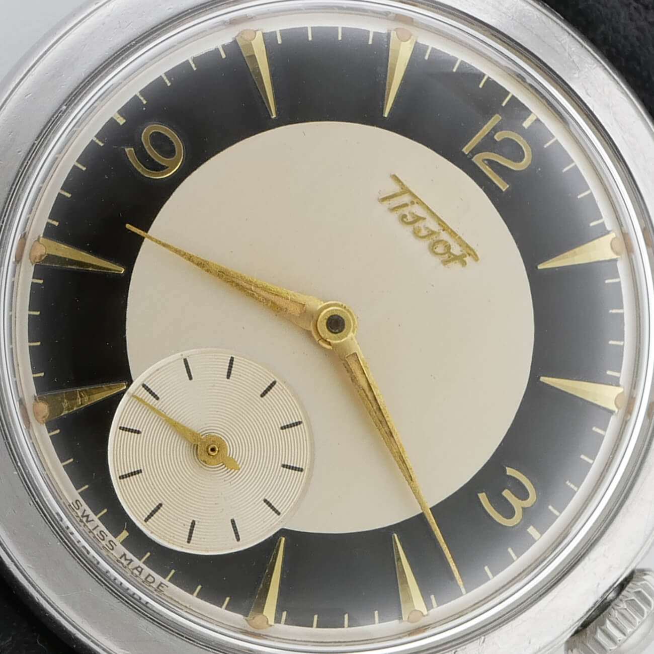 TISSOT ROUND MODEL
