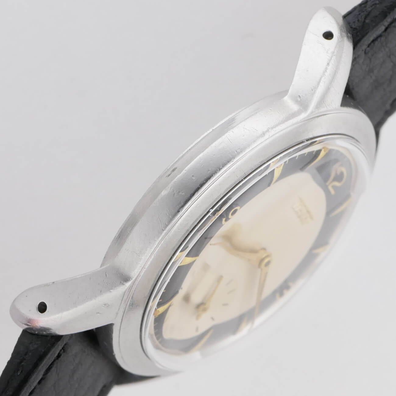 TISSOT ROUND MODEL