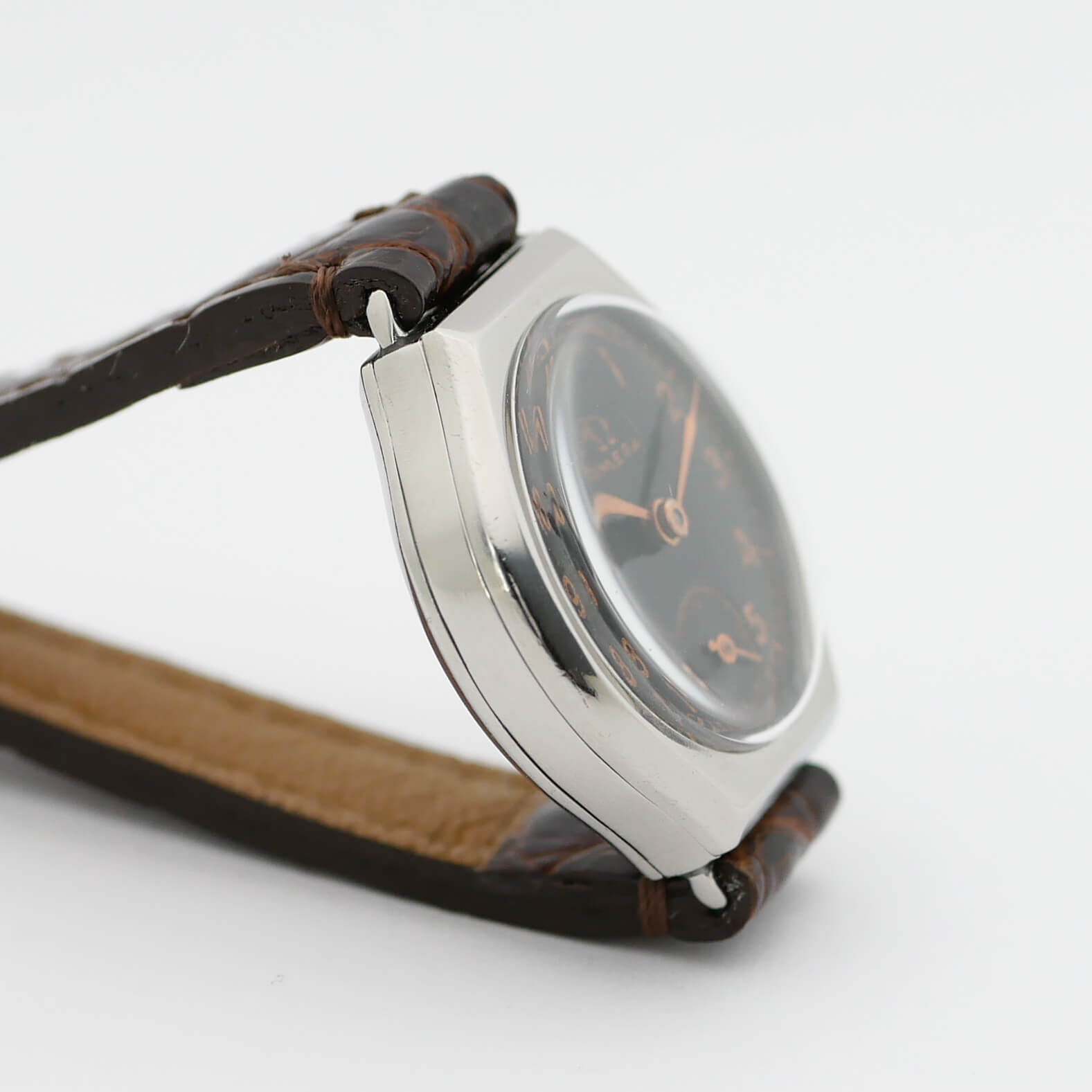 OMEGA ART DECO