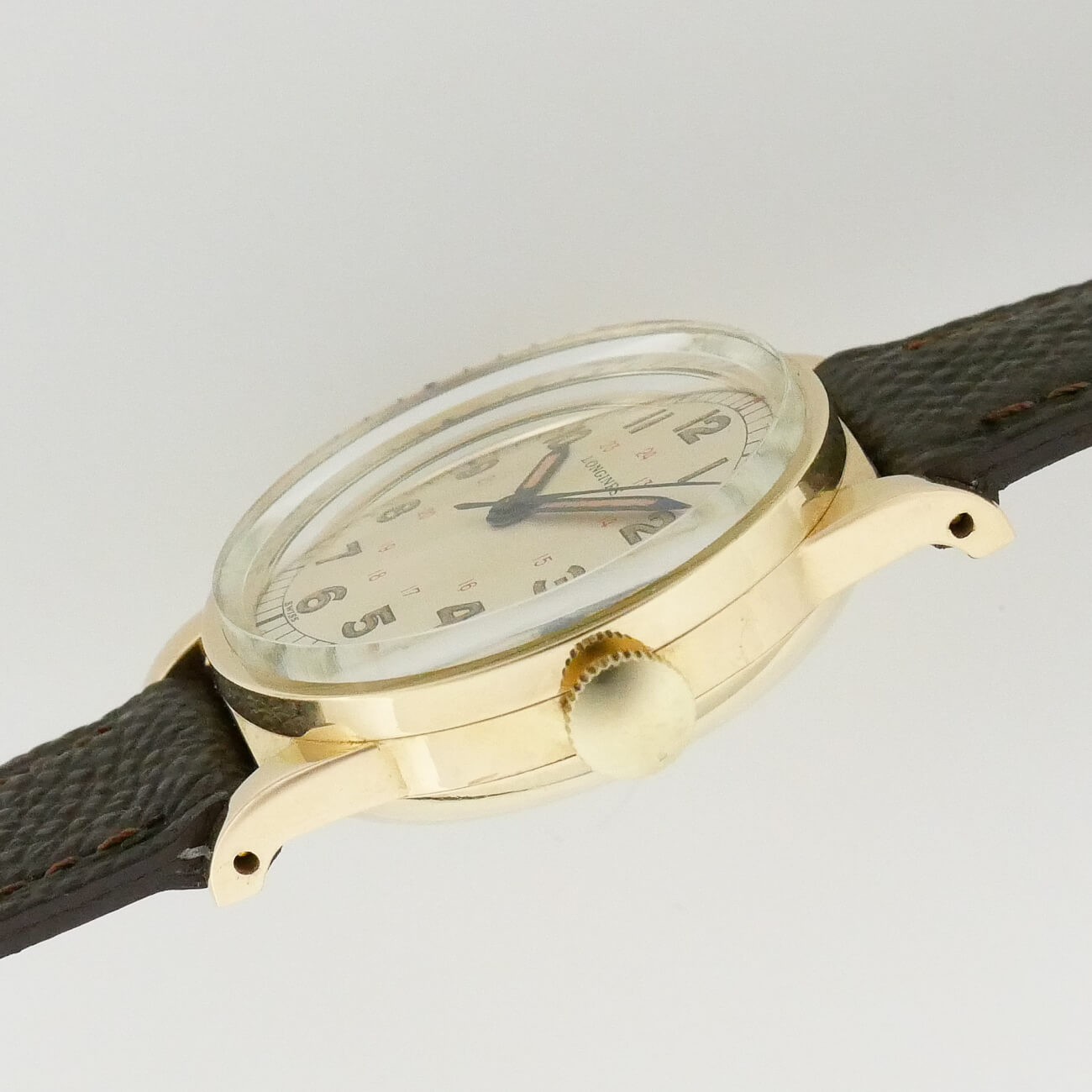 LONGINES ROUND MODEL