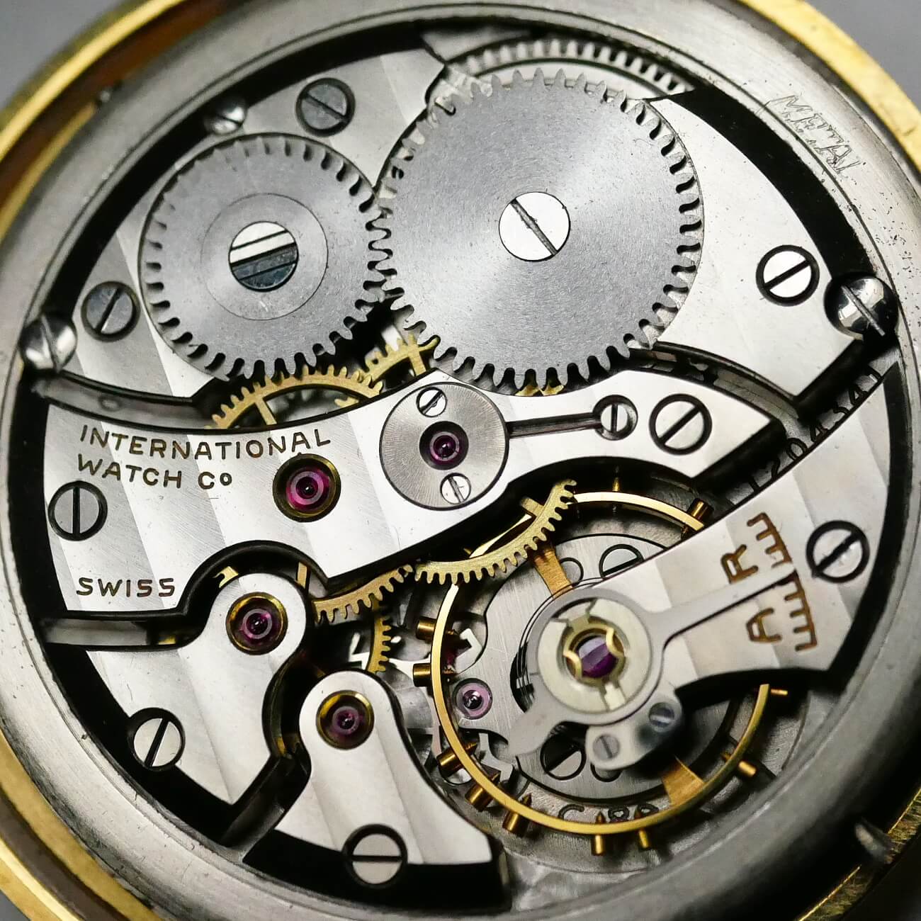 IWC ROUND MODEL