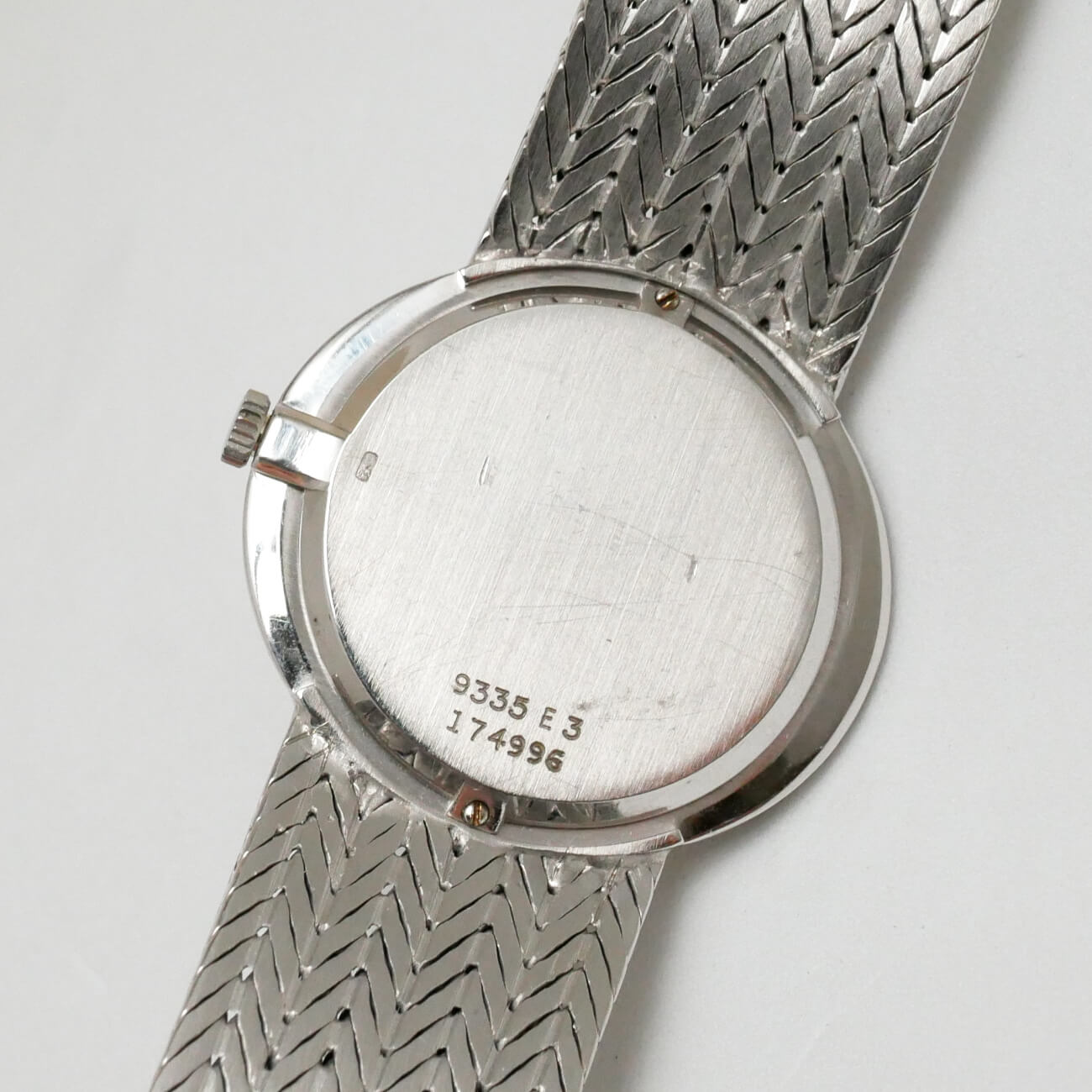 PIAGET ROUND MODEL