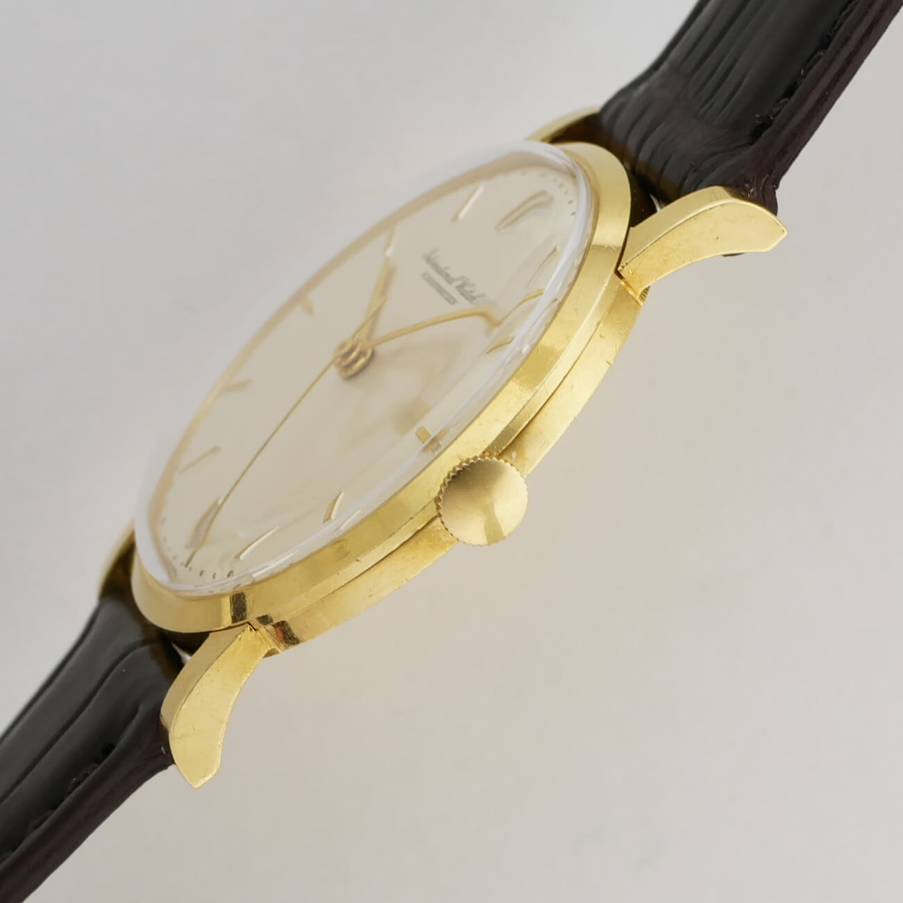 IWC ROUND MODEL