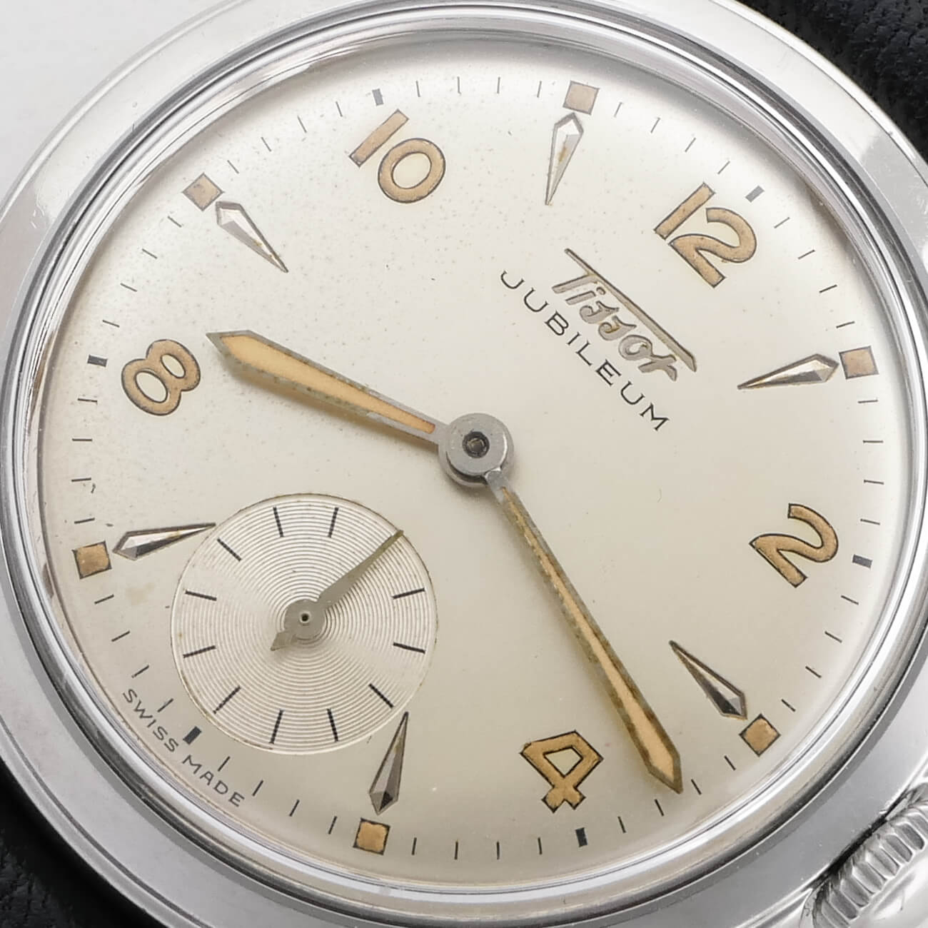 TISSOT ROUND MODEL