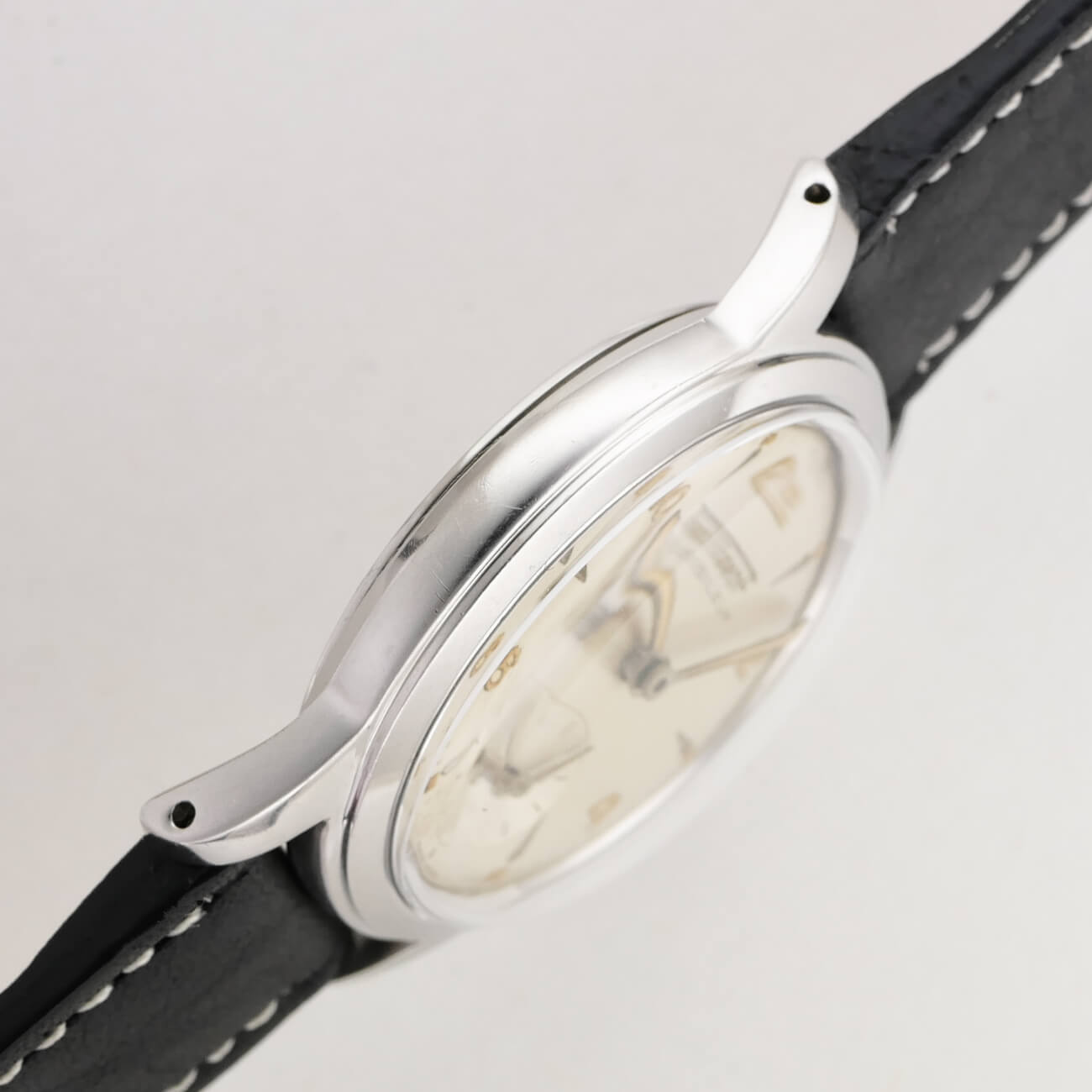 TISSOT ROUND MODEL