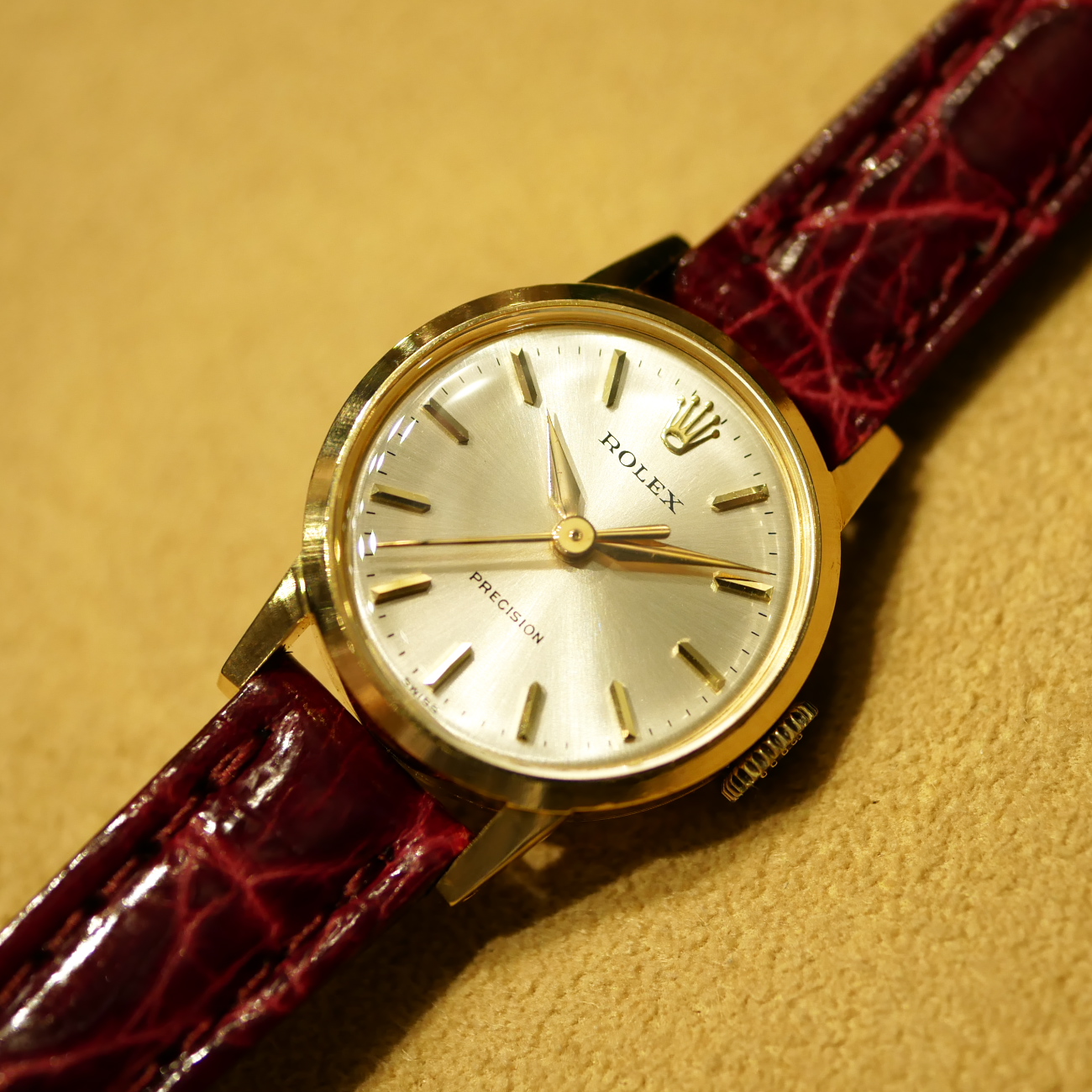 ROLEX ROUND MODEL
