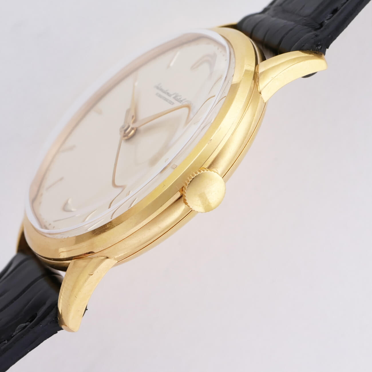 IWC ROUND MODEL