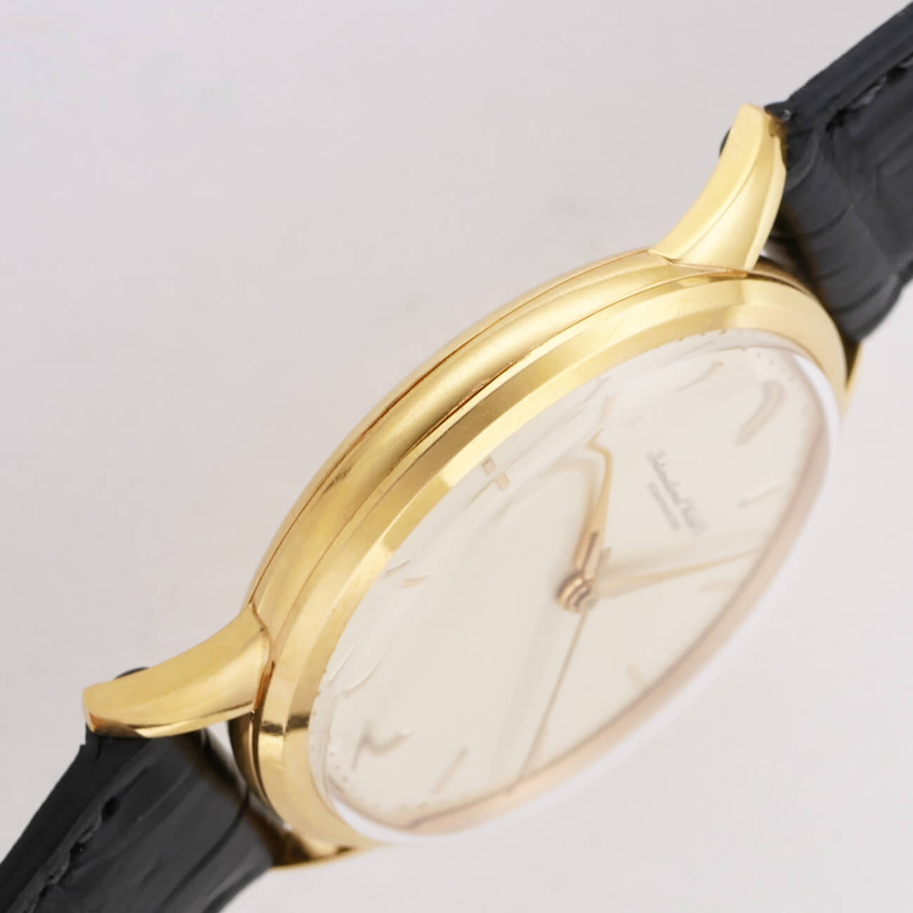 IWC ROUND MODEL