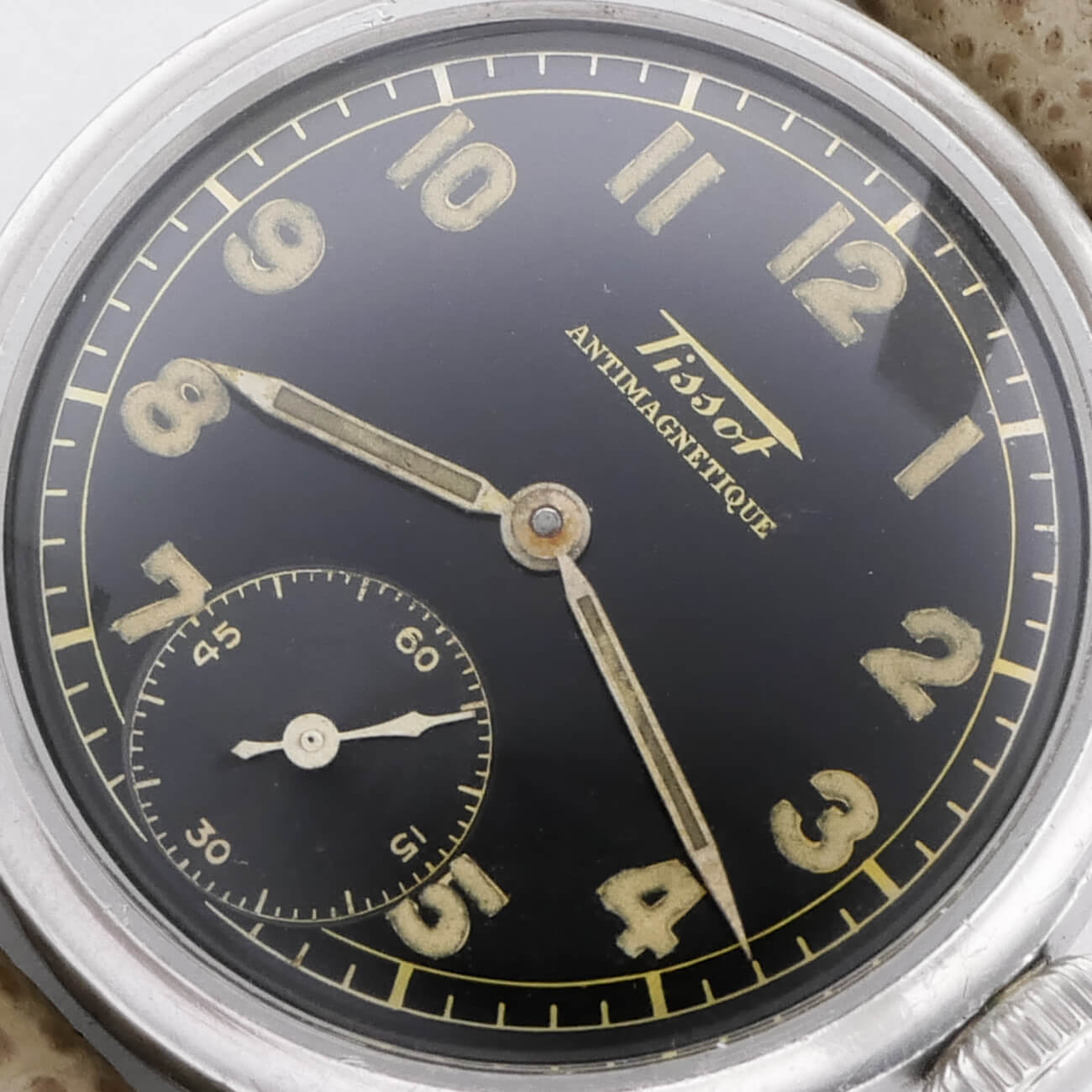 TISSOT ROUND MODEL