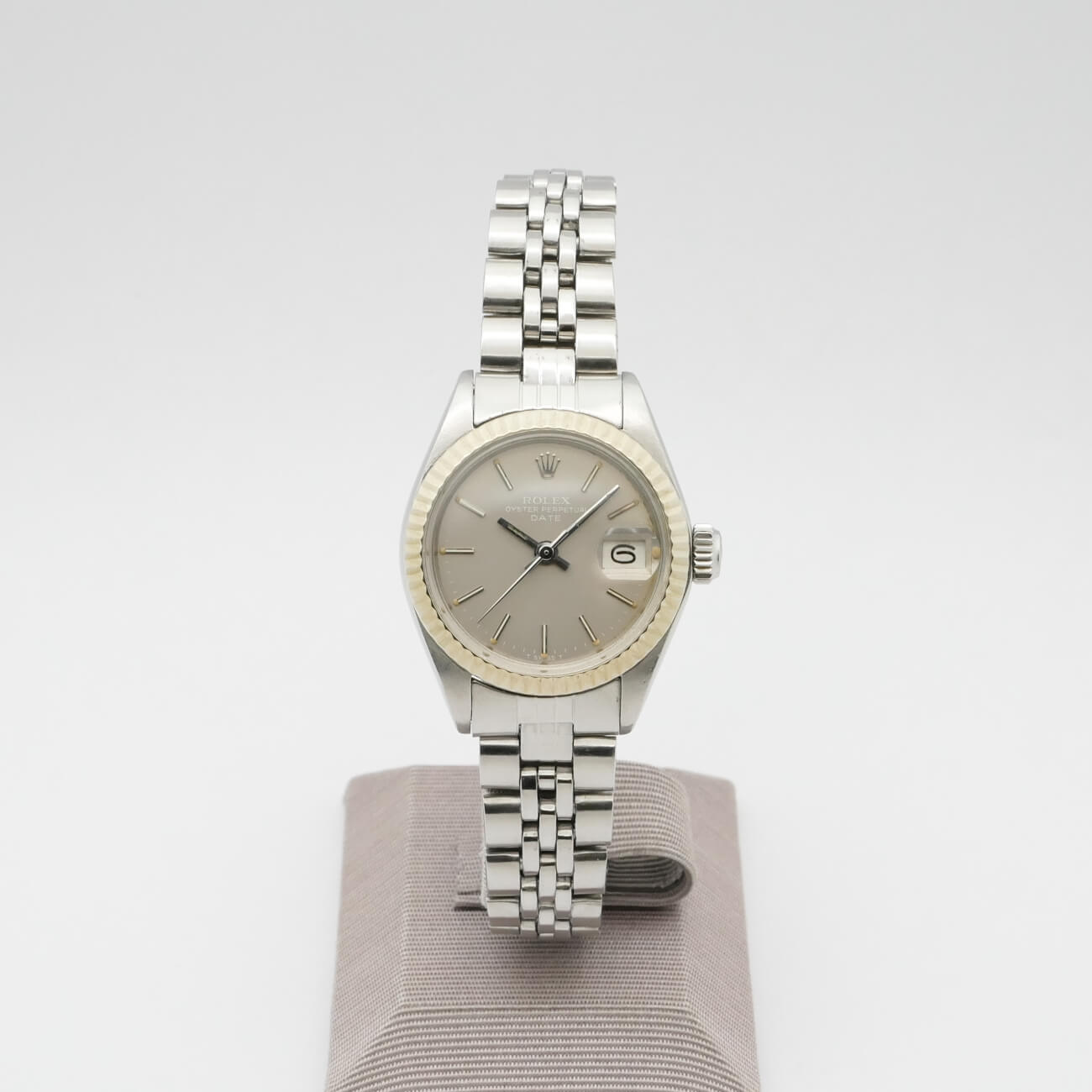 ROLEX OYSTER PERPETUAL DATE