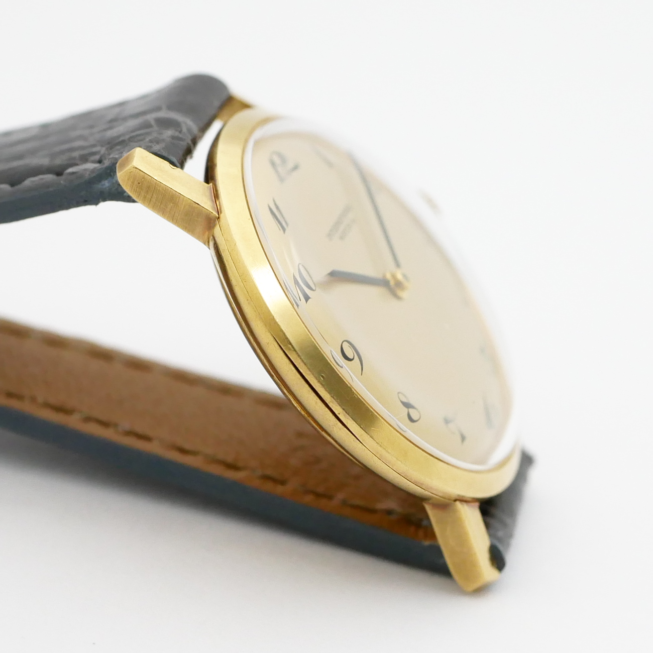 IWC ROUND MODEL