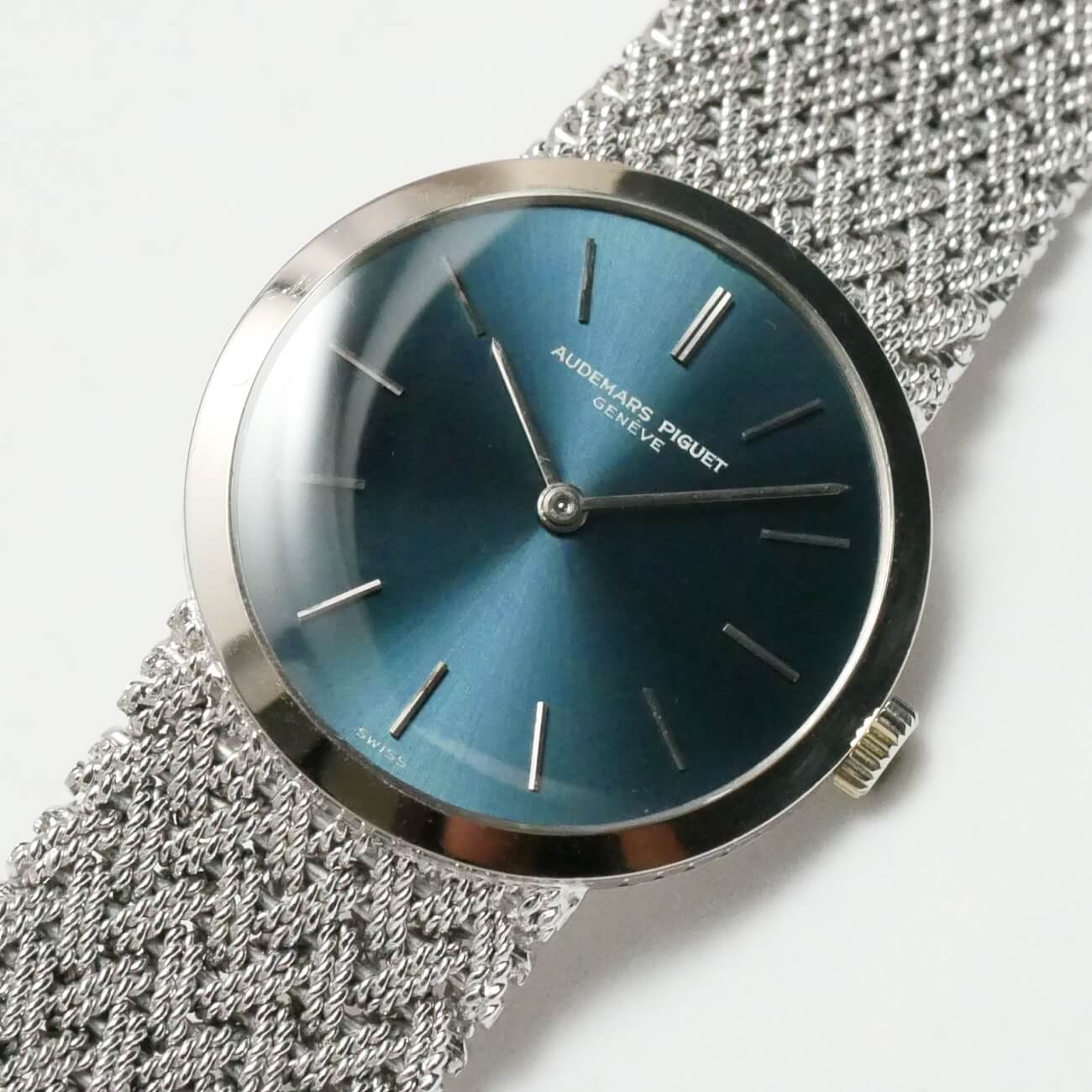 AUDEMARS PIGUET ROUND MODEL