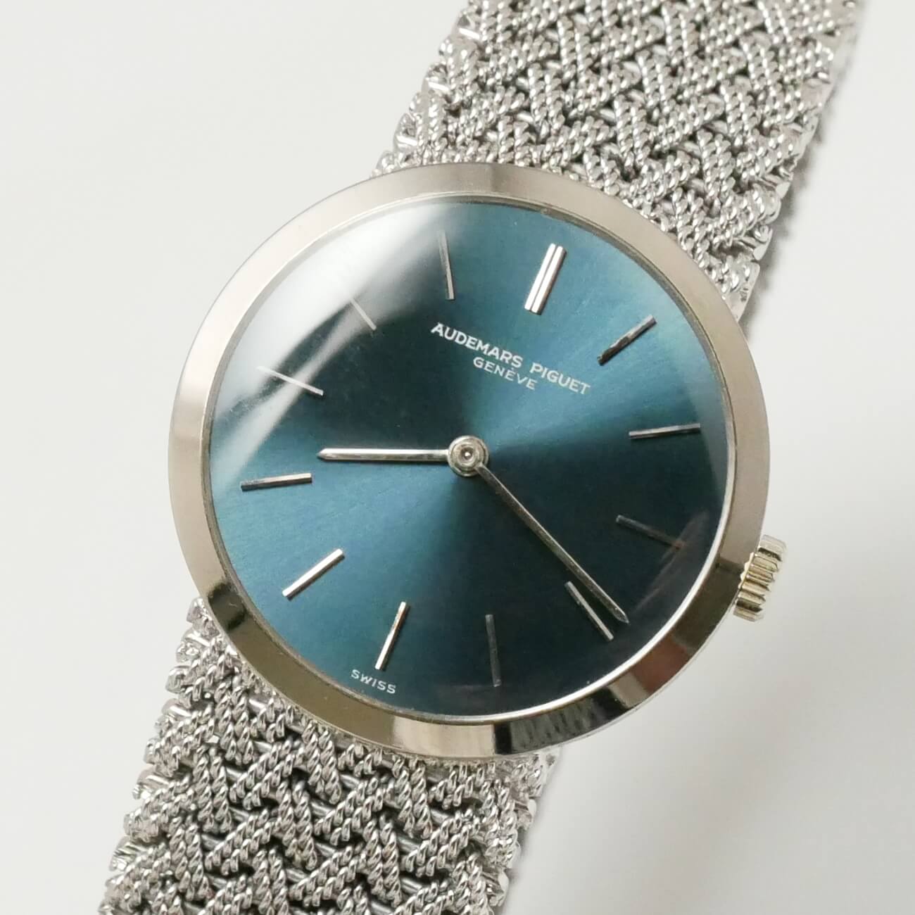 AUDEMARS PIGUET ROUND MODEL