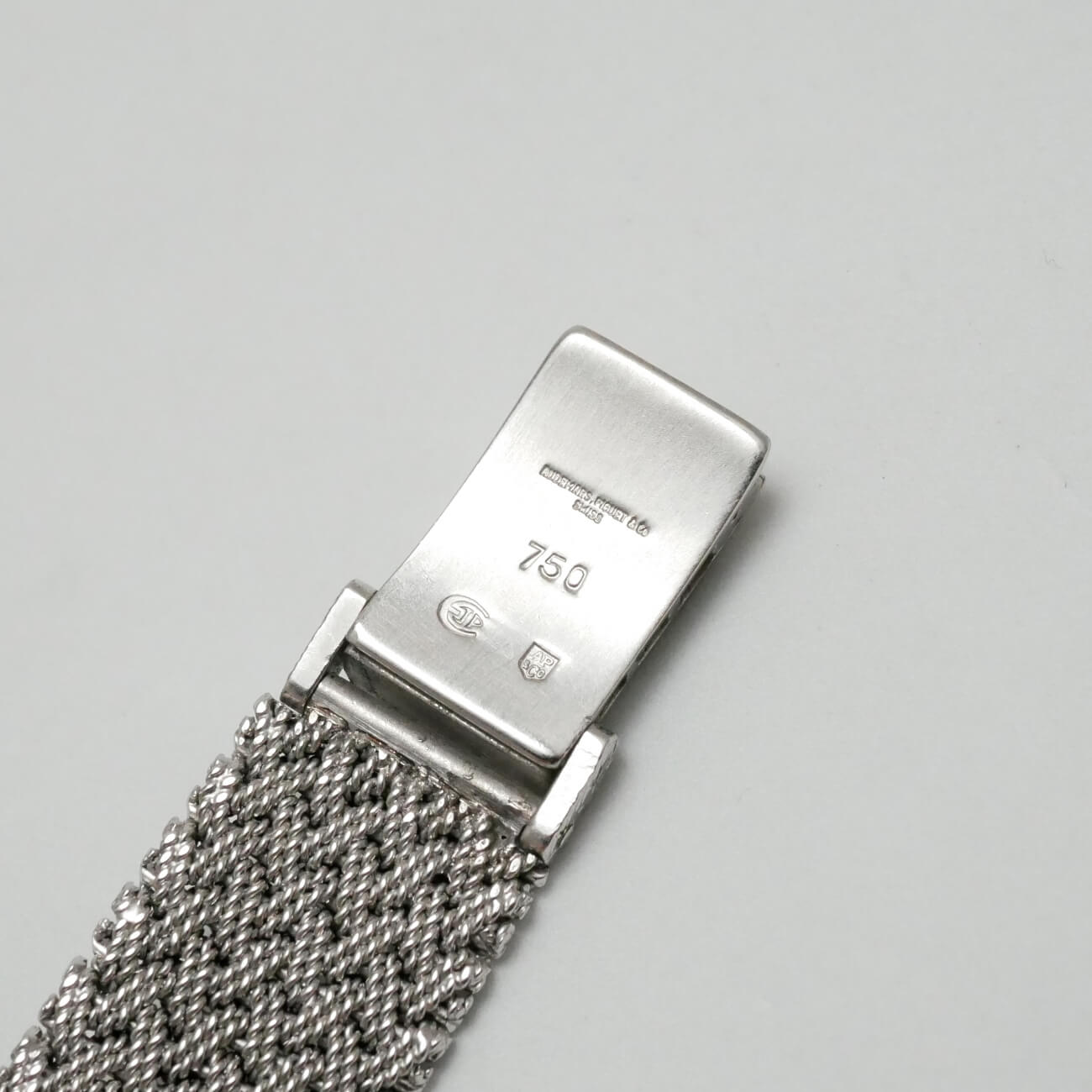 AUDEMARS PIGUET ROUND MODEL