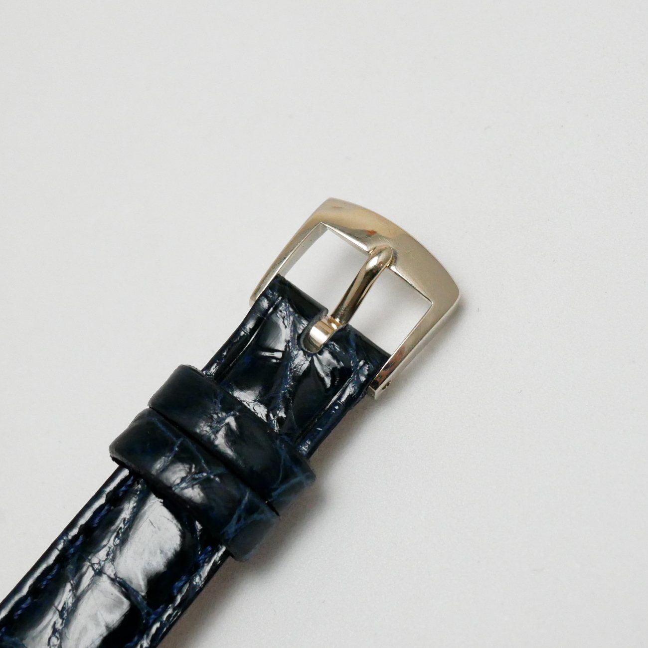 PIAGET ROUND MODEL