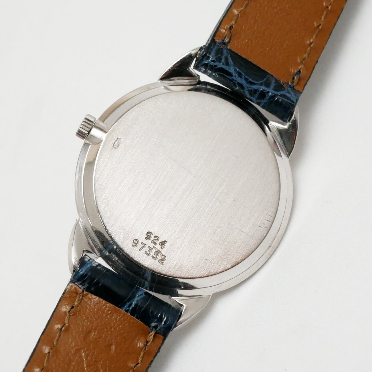 PIAGET ROUND MODEL
