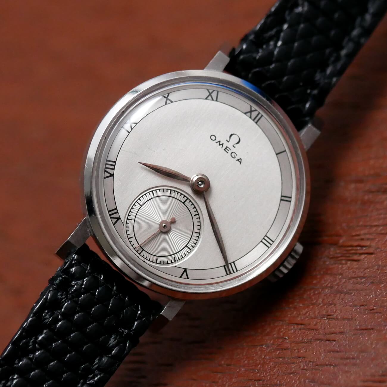 OMEGA ROUND MODEL N.O.S
