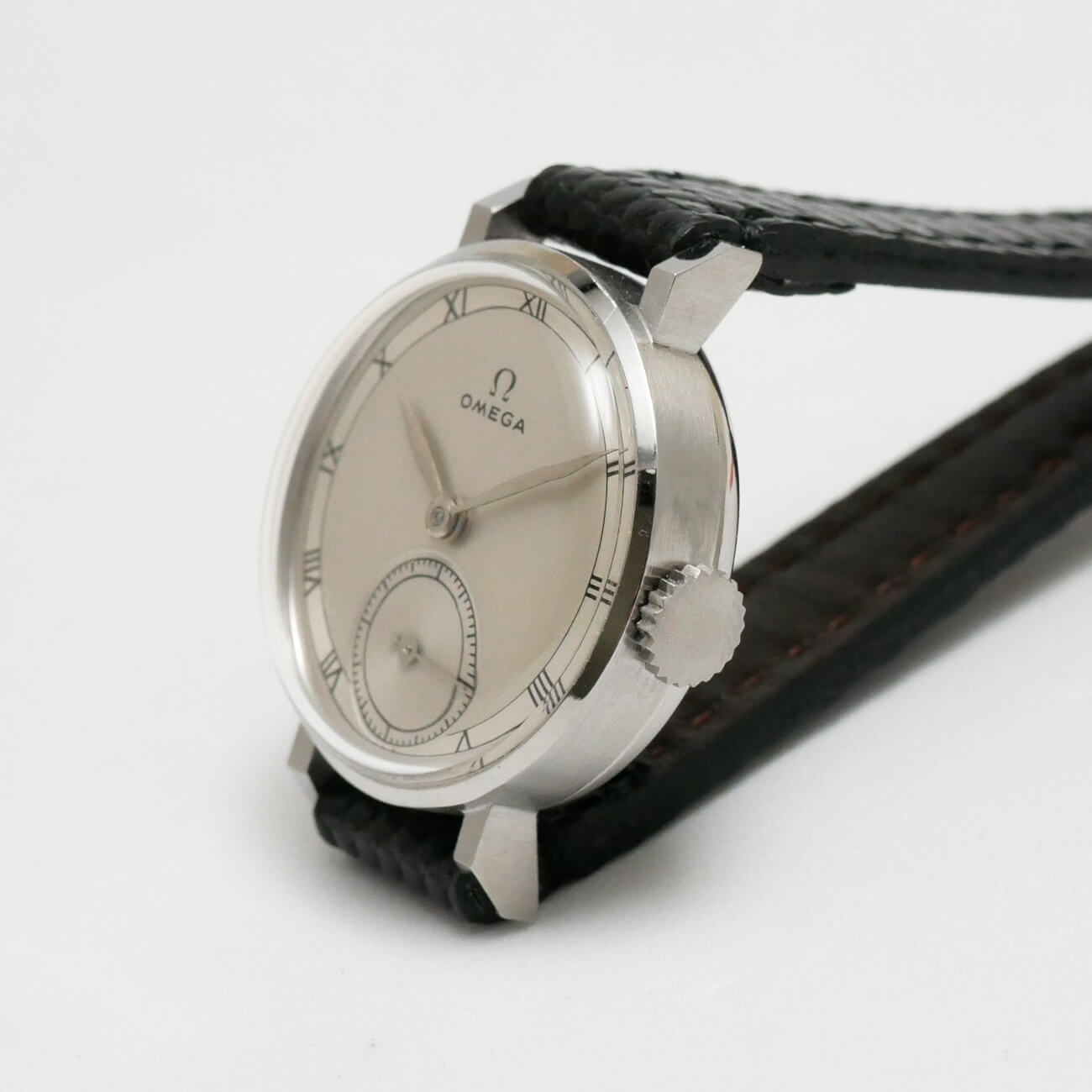 OMEGA ROUND MODEL N.O.S