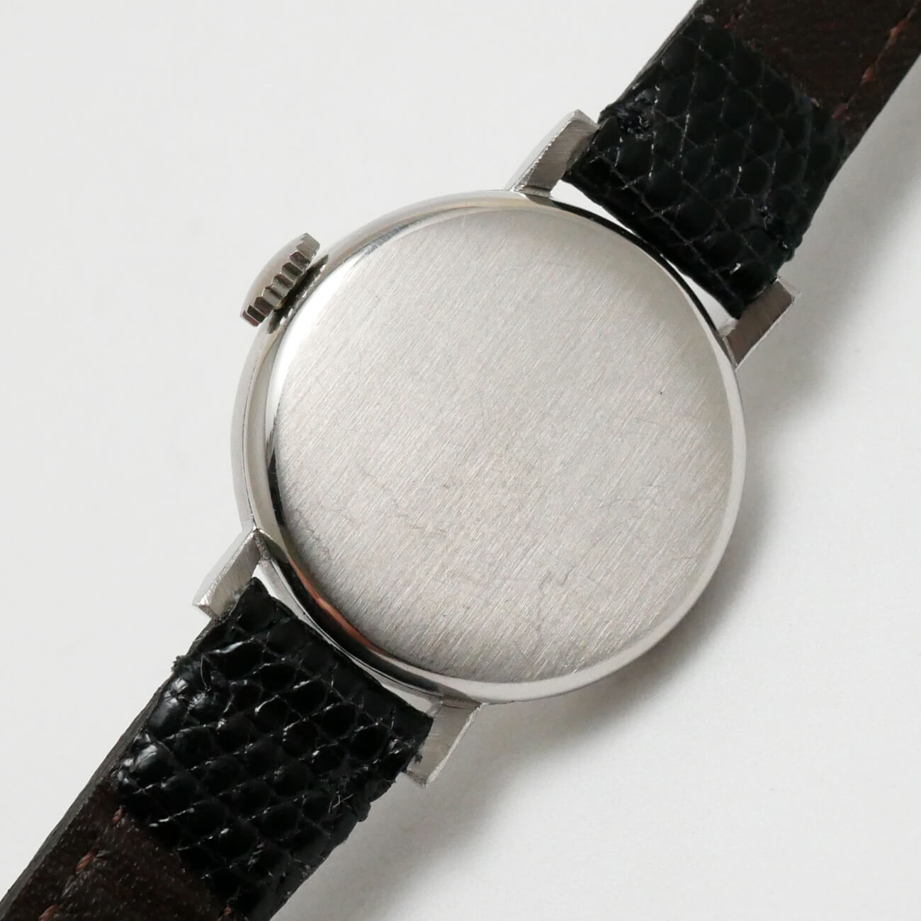 OMEGA ROUND MODEL N.O.S
