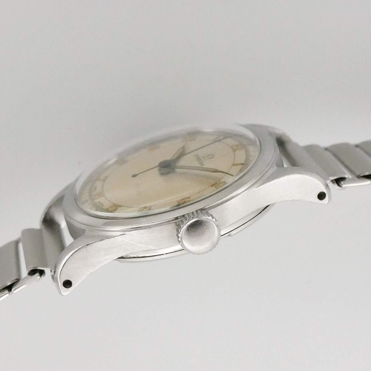 OMEGA ROUND MODEL