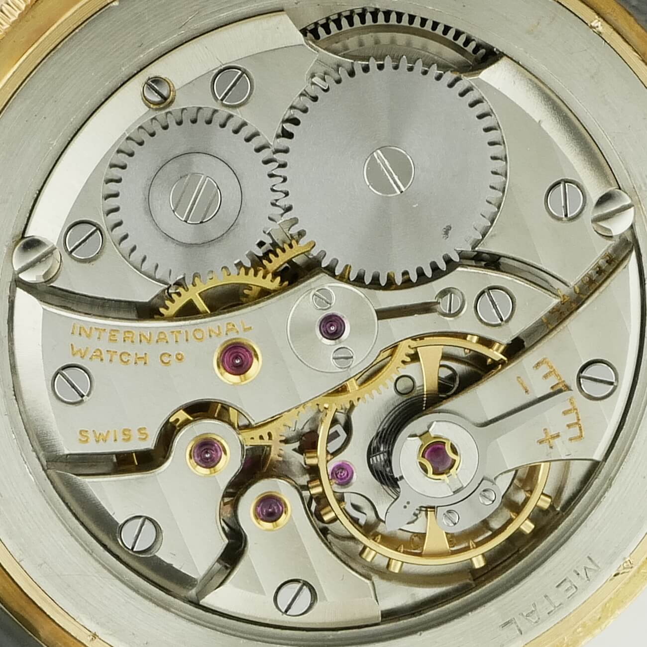 IWC ROUND MODEL