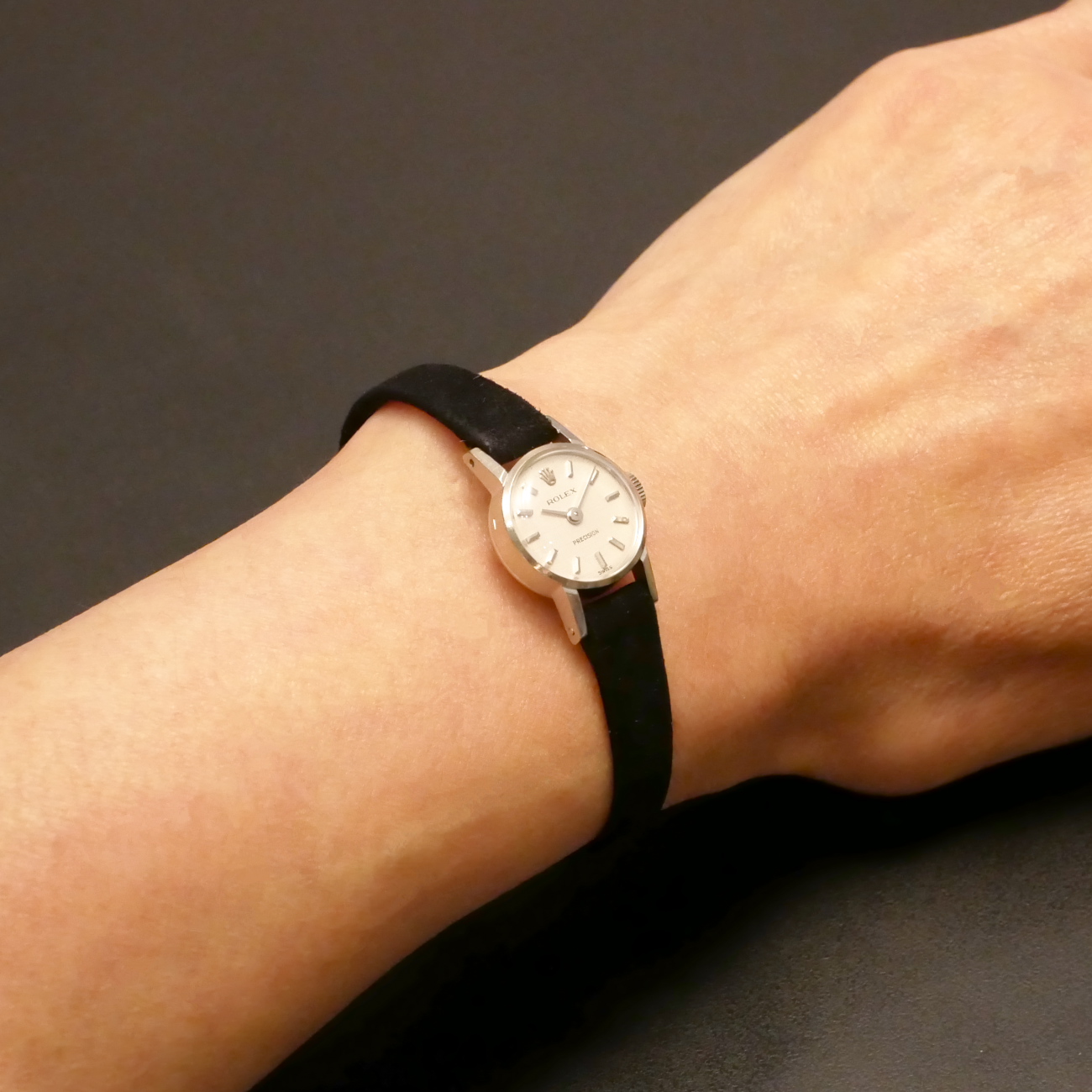 ROLEX ROUND MODEL