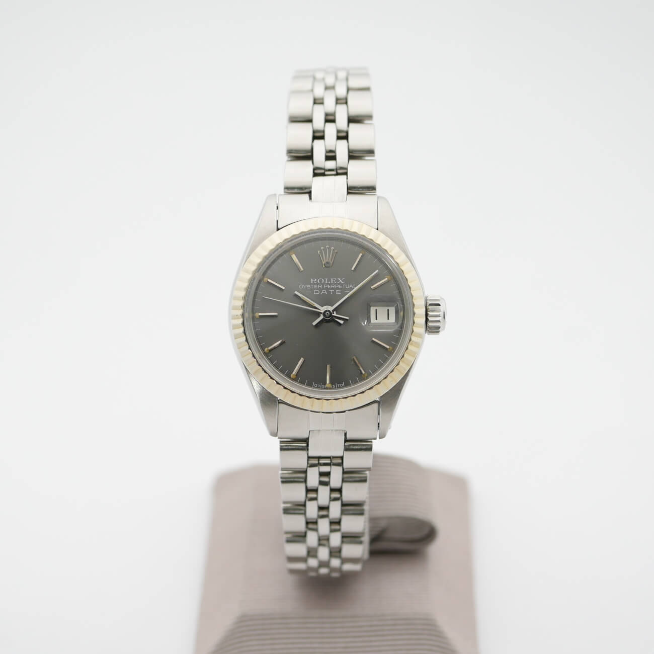 ROLEX OYSTER PERPETUAL DATE