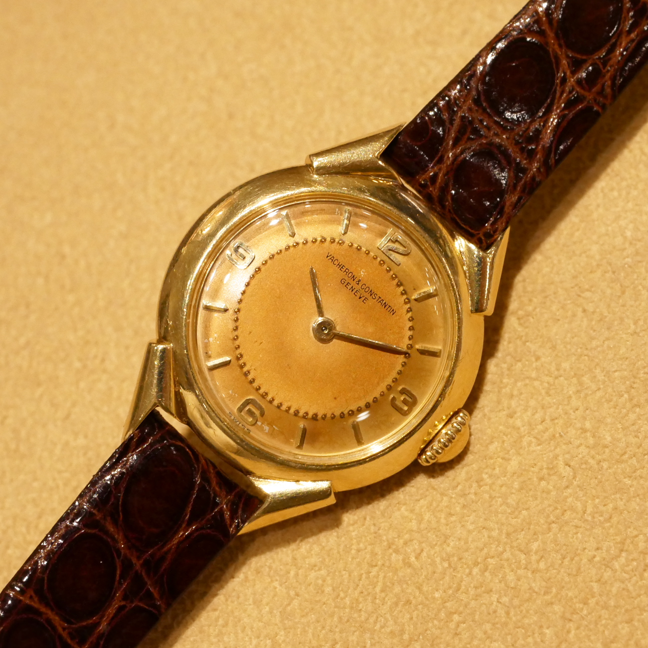 VACHERON & CONSTANTIN ROUND MODEL