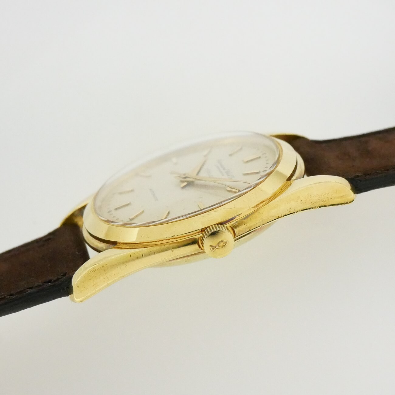 IWC ROUND MODEL