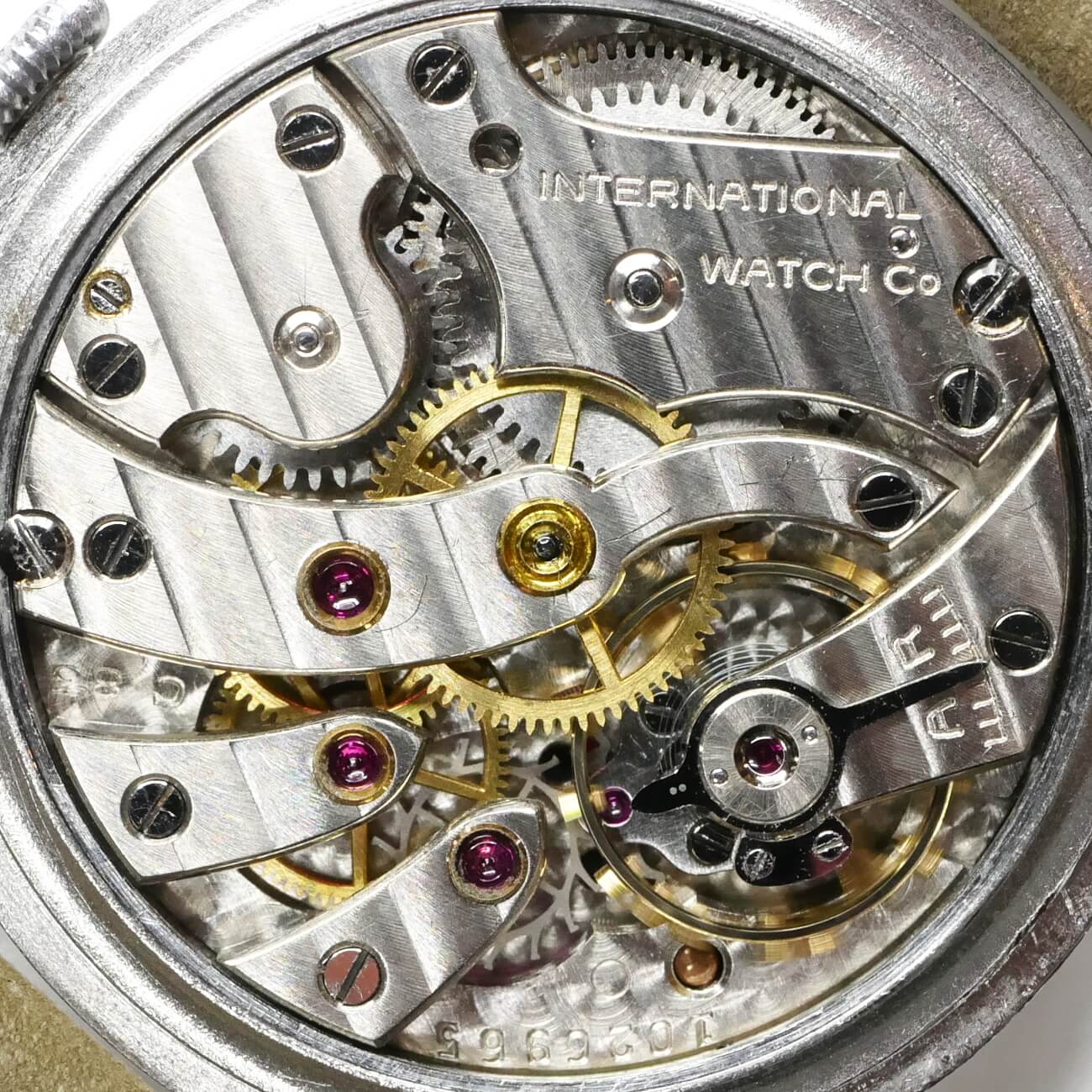 IWC ROUND MODEL