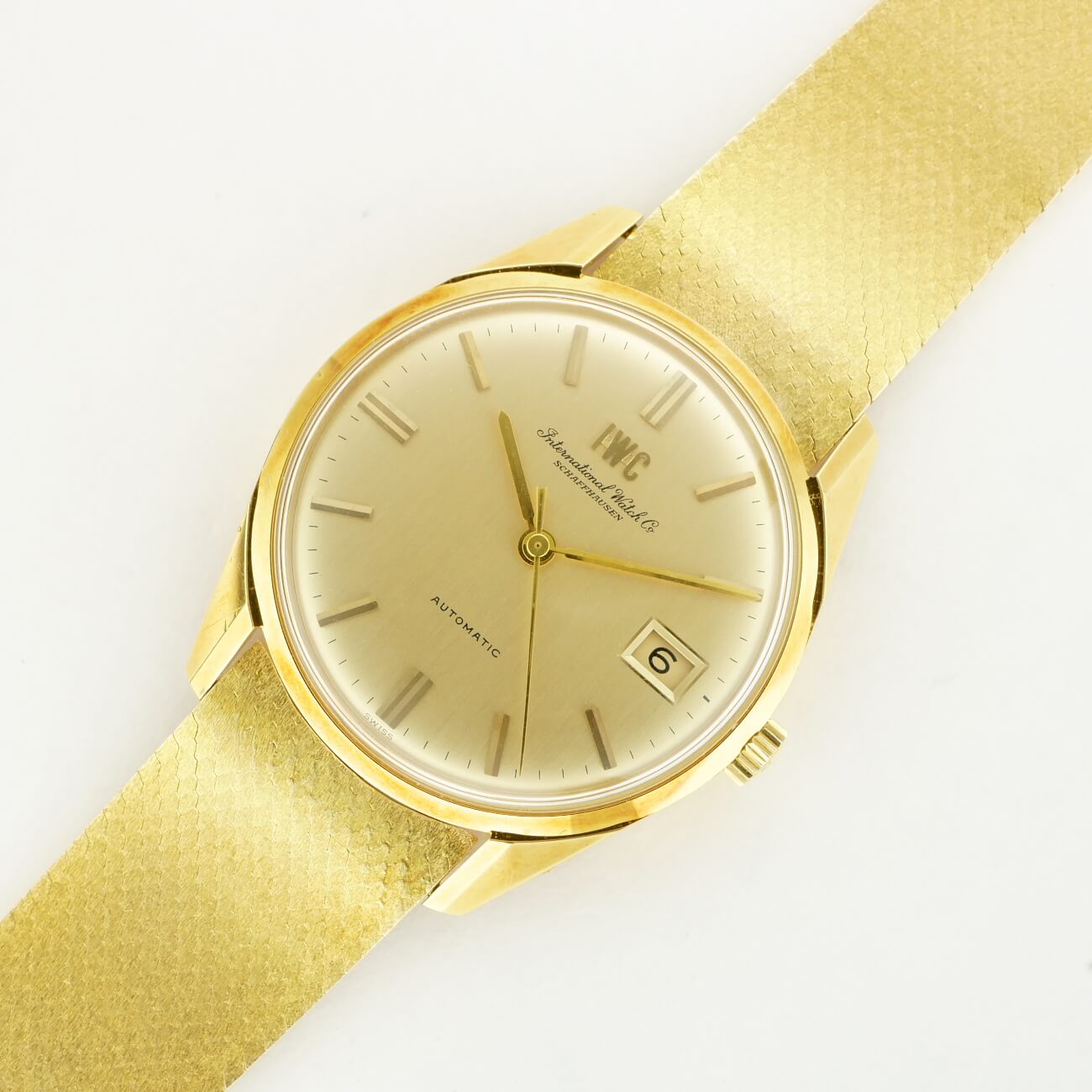 IWC ROUND MODEL