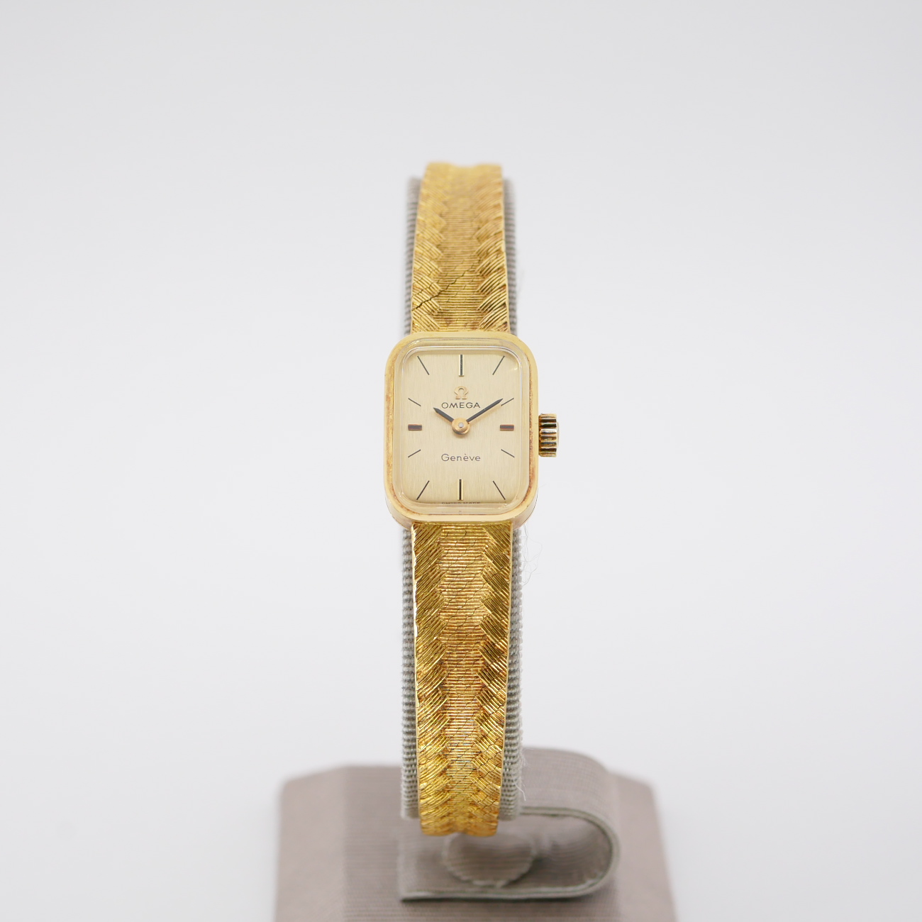 OMEGA GENEVE