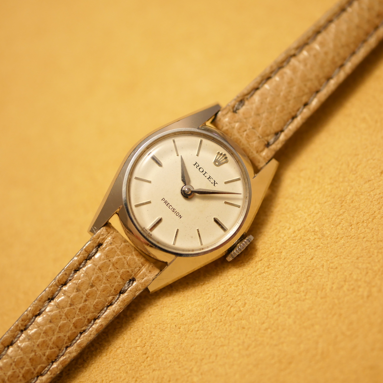 ROLEX ROUND MODEL