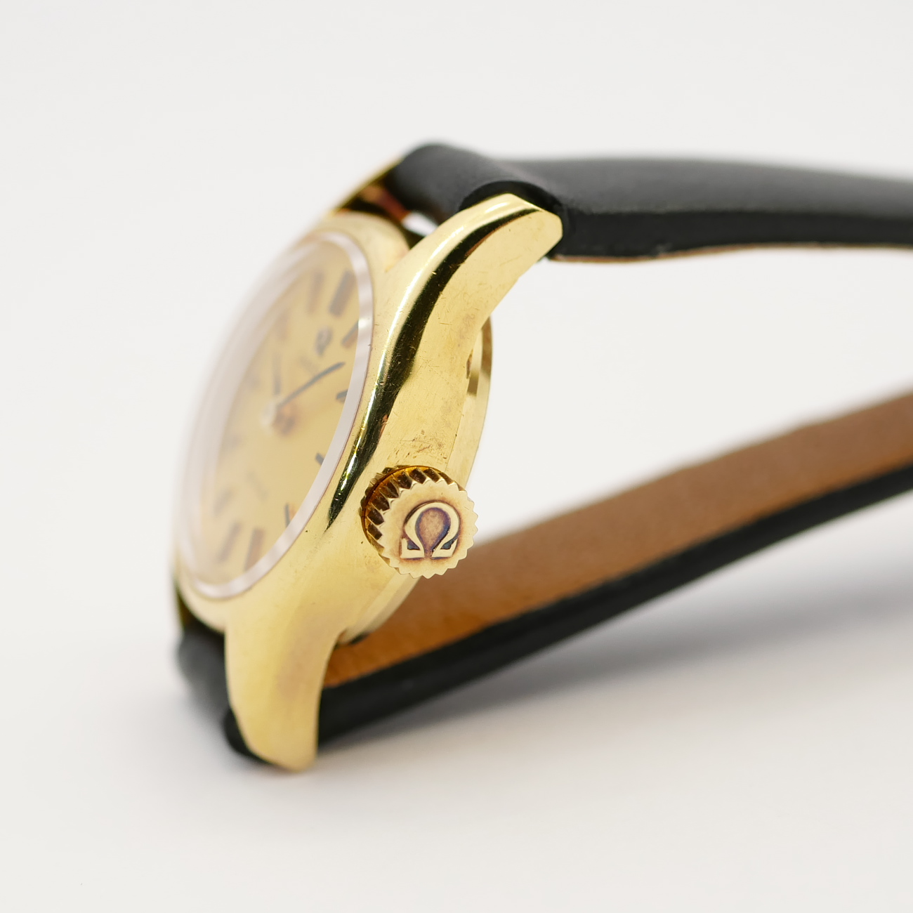 OMEGA DE VILLE