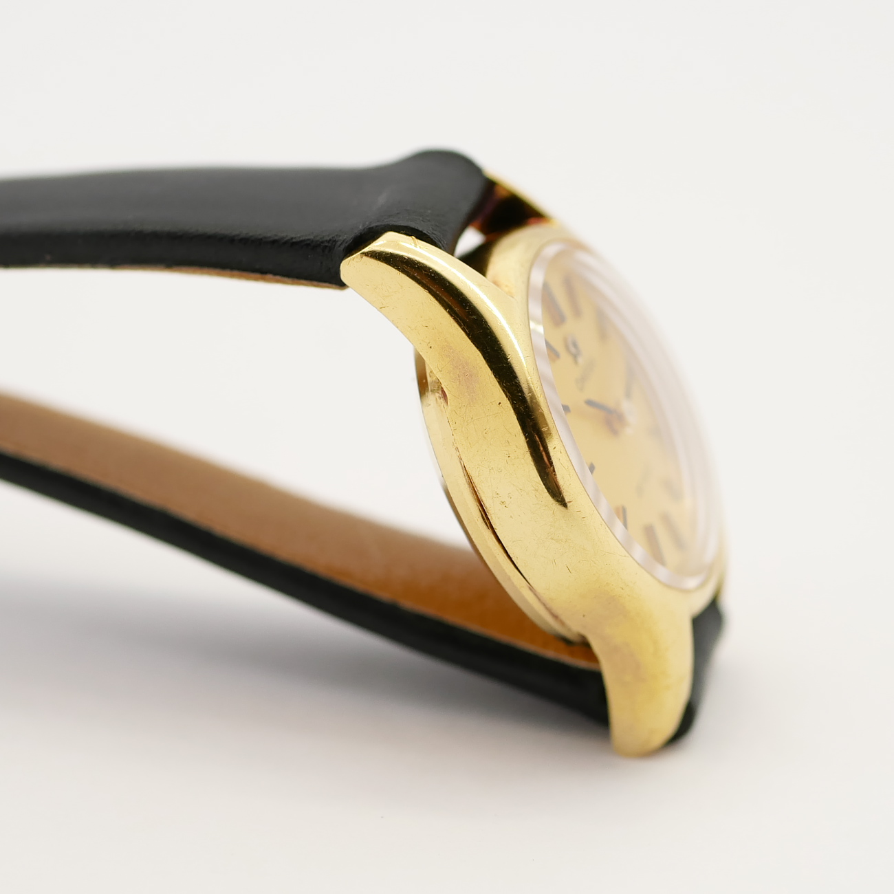 OMEGA DE VILLE
