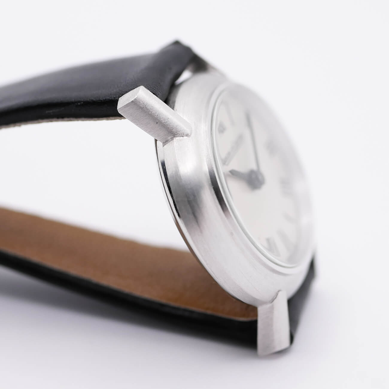 JAEGER LECOULTRE ROUND MODEL