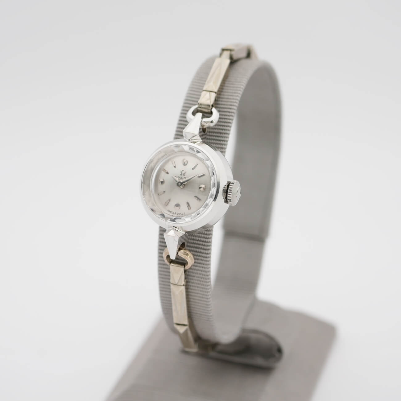 OMEGA ROUND MODEL