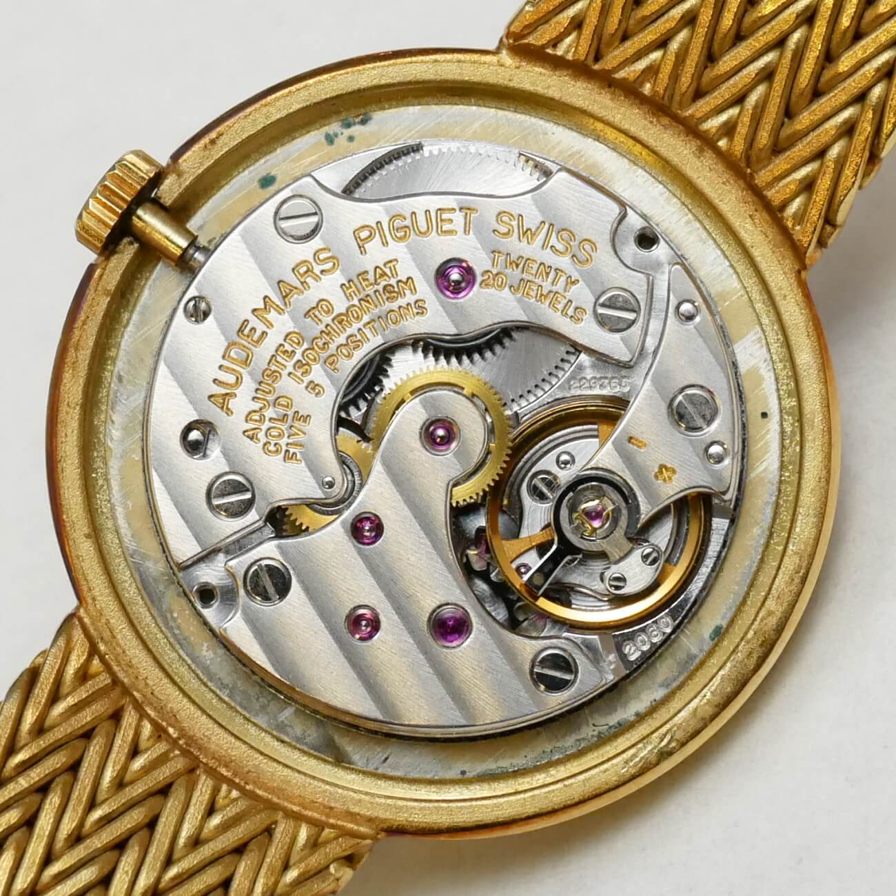AUDEMARS PIGUET ROUND MODEL