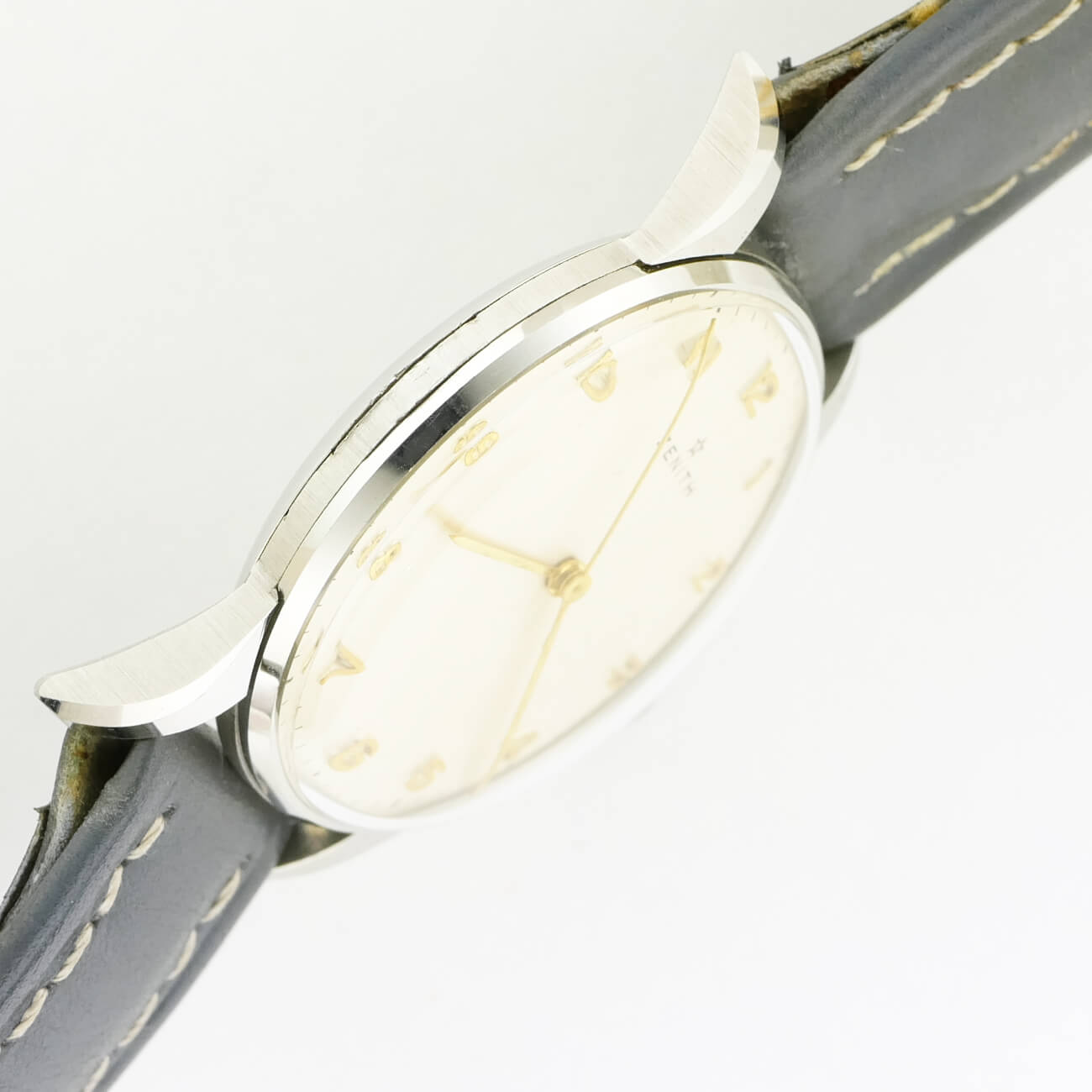 ZENITH ROUND MODEL N.O.S