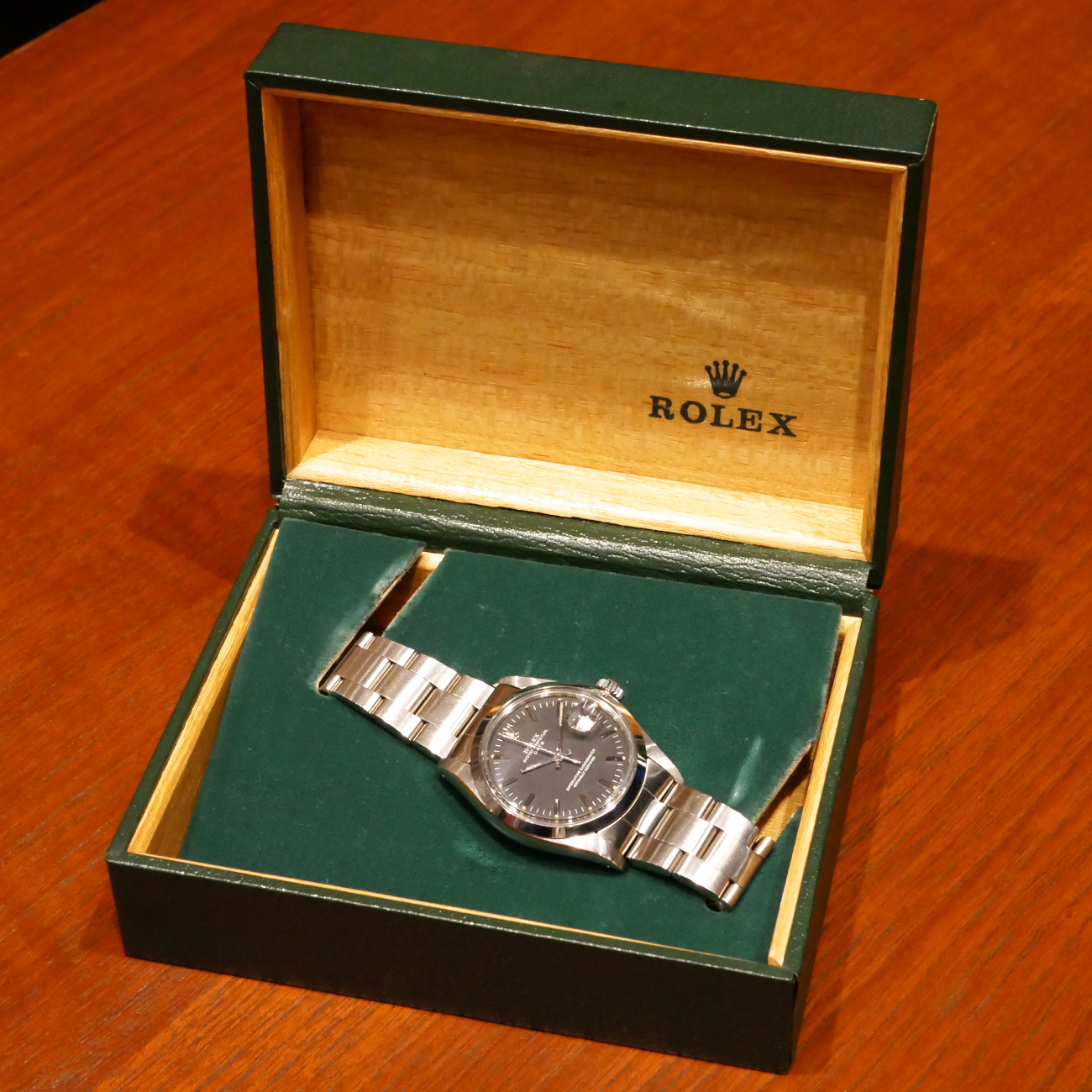 ROLEX OYSTER PERPETUAL DATE