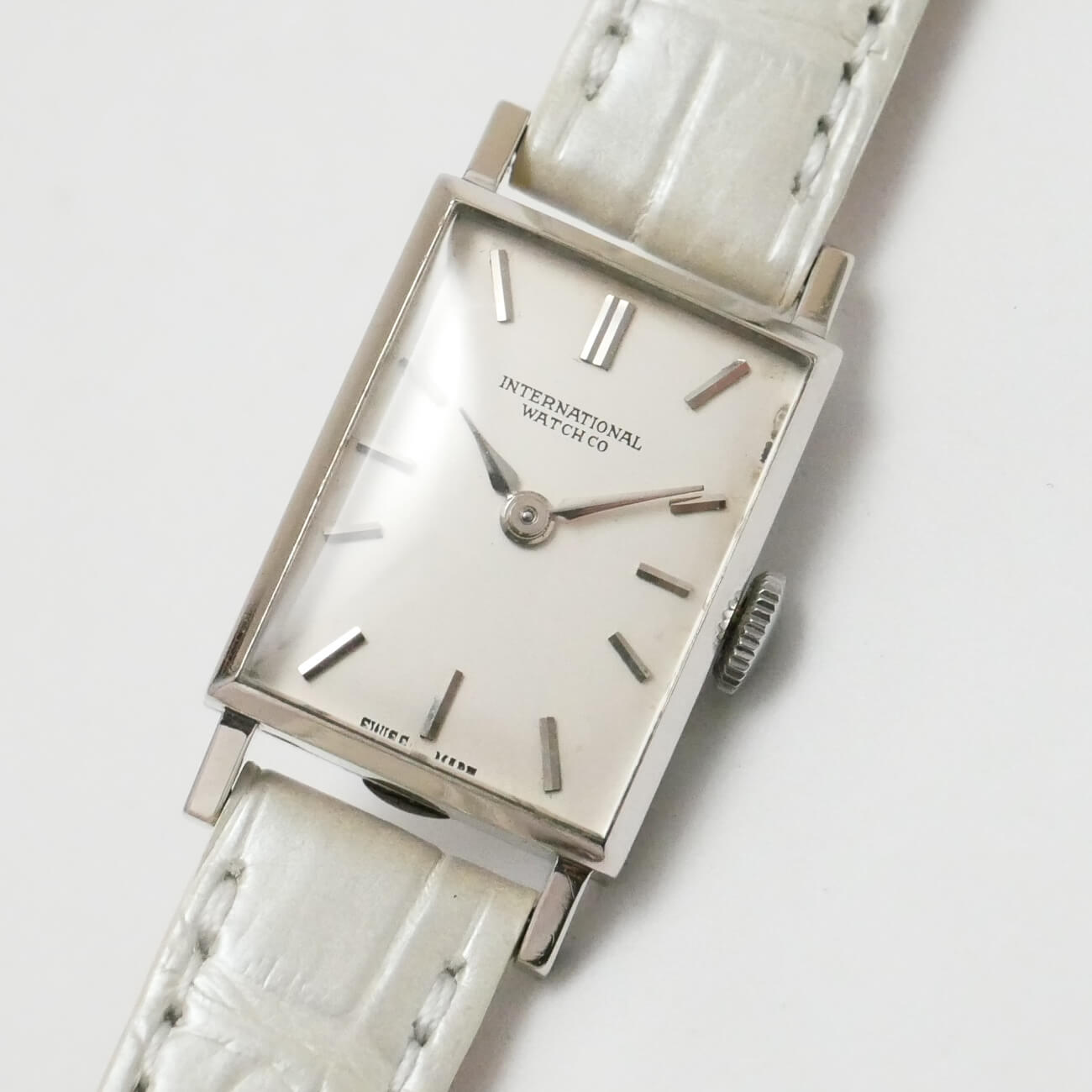 IWC RECTANGLE MODEL
