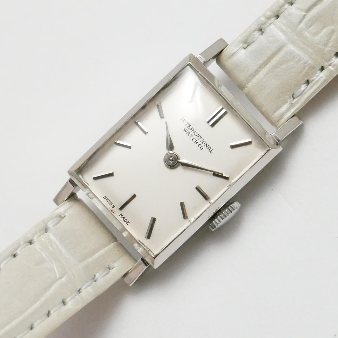 IWC RECTANGLE MODEL